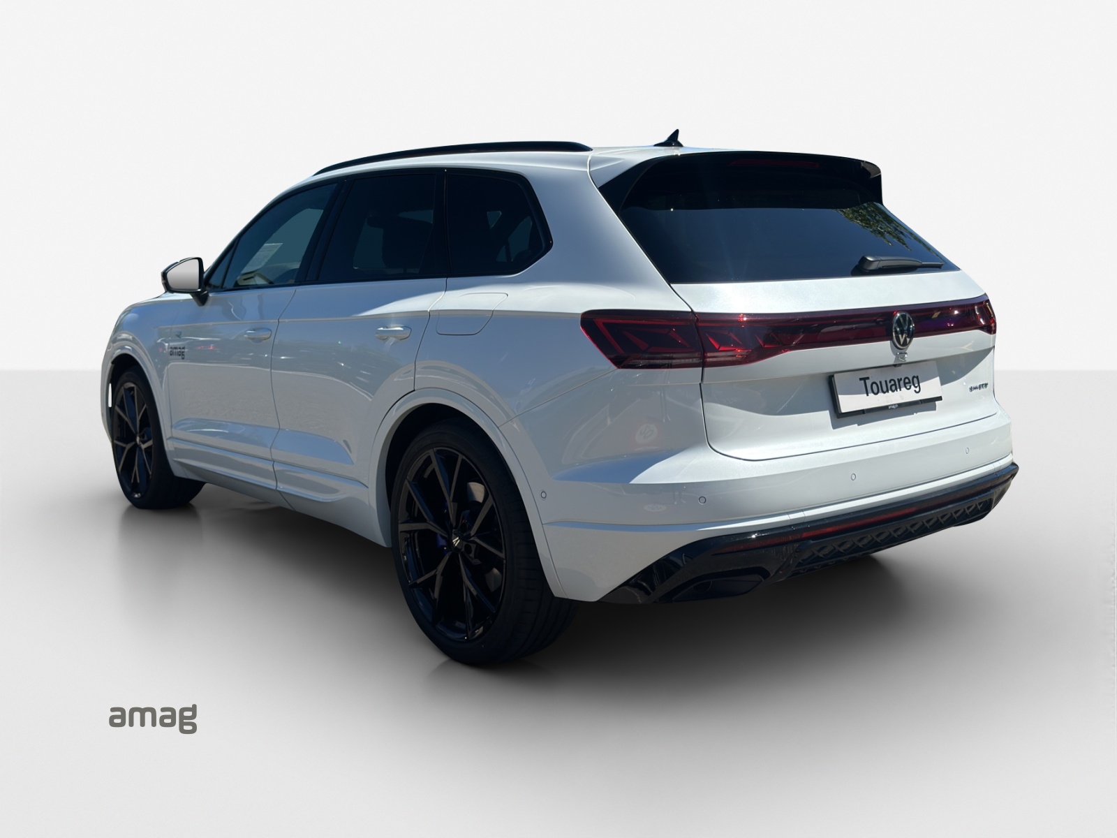 VW Touareg 3.0 TSI eHybrid R Tiptronic-image-2