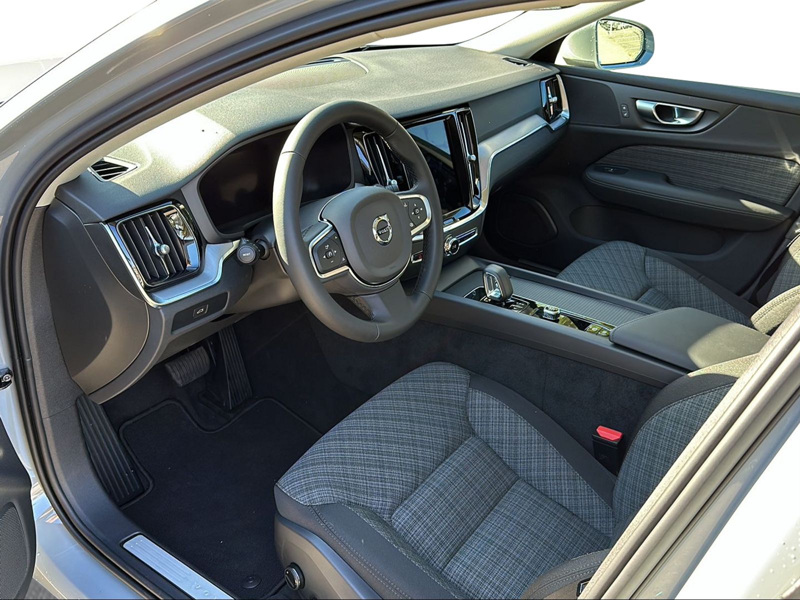 VOLVO V60 2.0 B3 Core-image-8