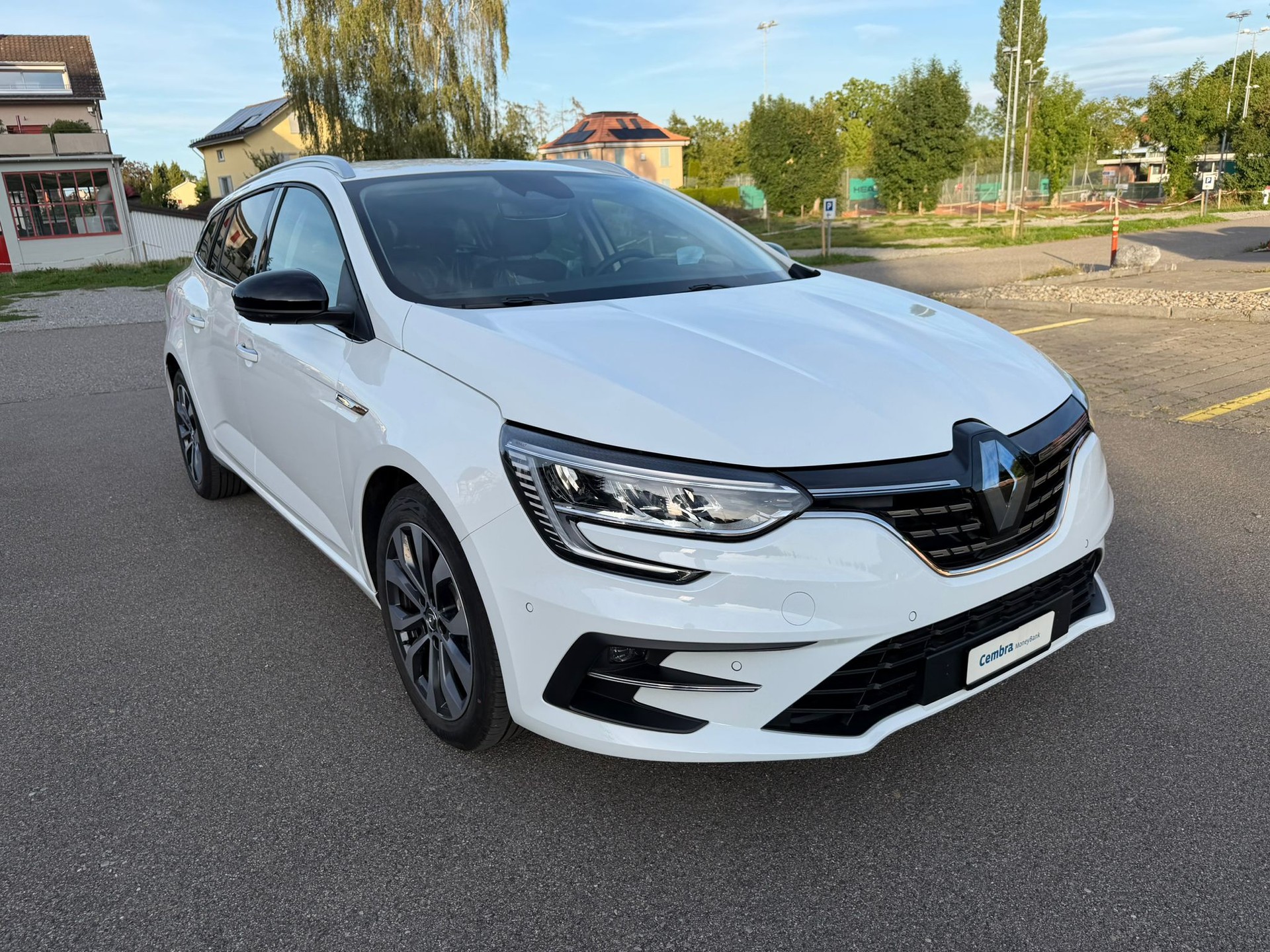 RENAULT Mégane Grandtour 1.3 16V Turbo Techno EDC-image-7