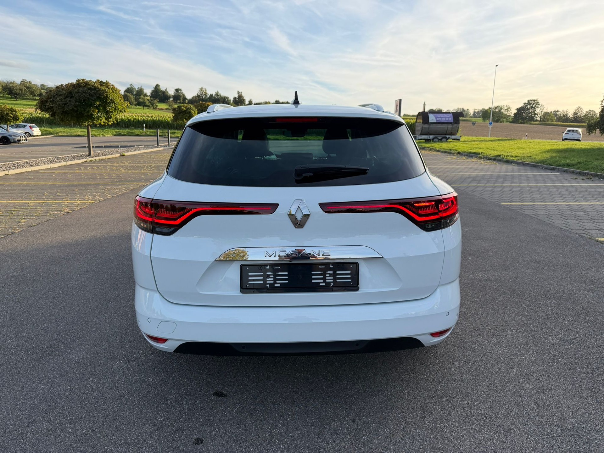 RENAULT Mégane Grandtour 1.3 16V Turbo Techno EDC-image-3