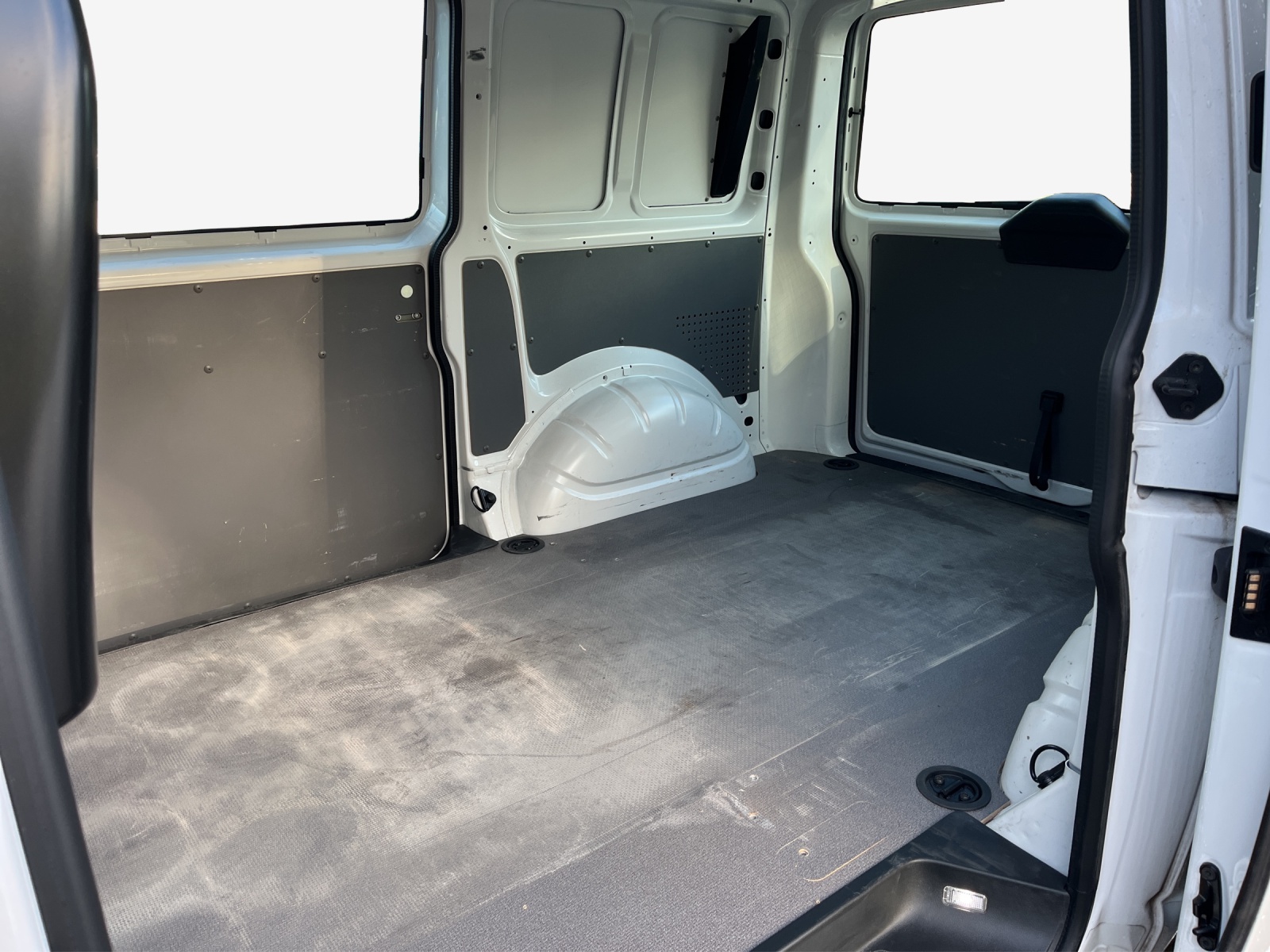 VW T6.1 2.0 TDI 4Motion-image-11