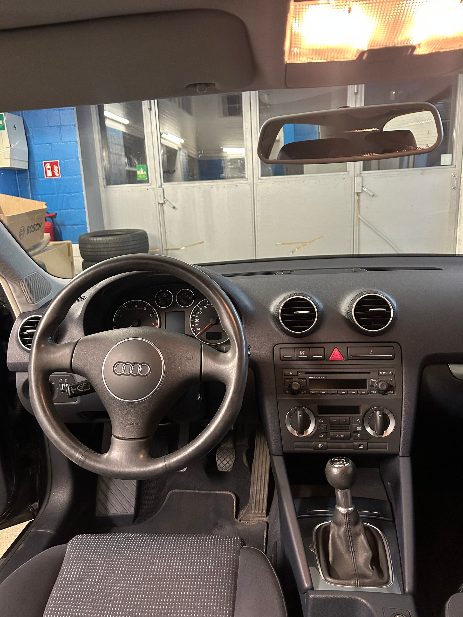 AUDI A3 2.0 FSI Attraction-image-6