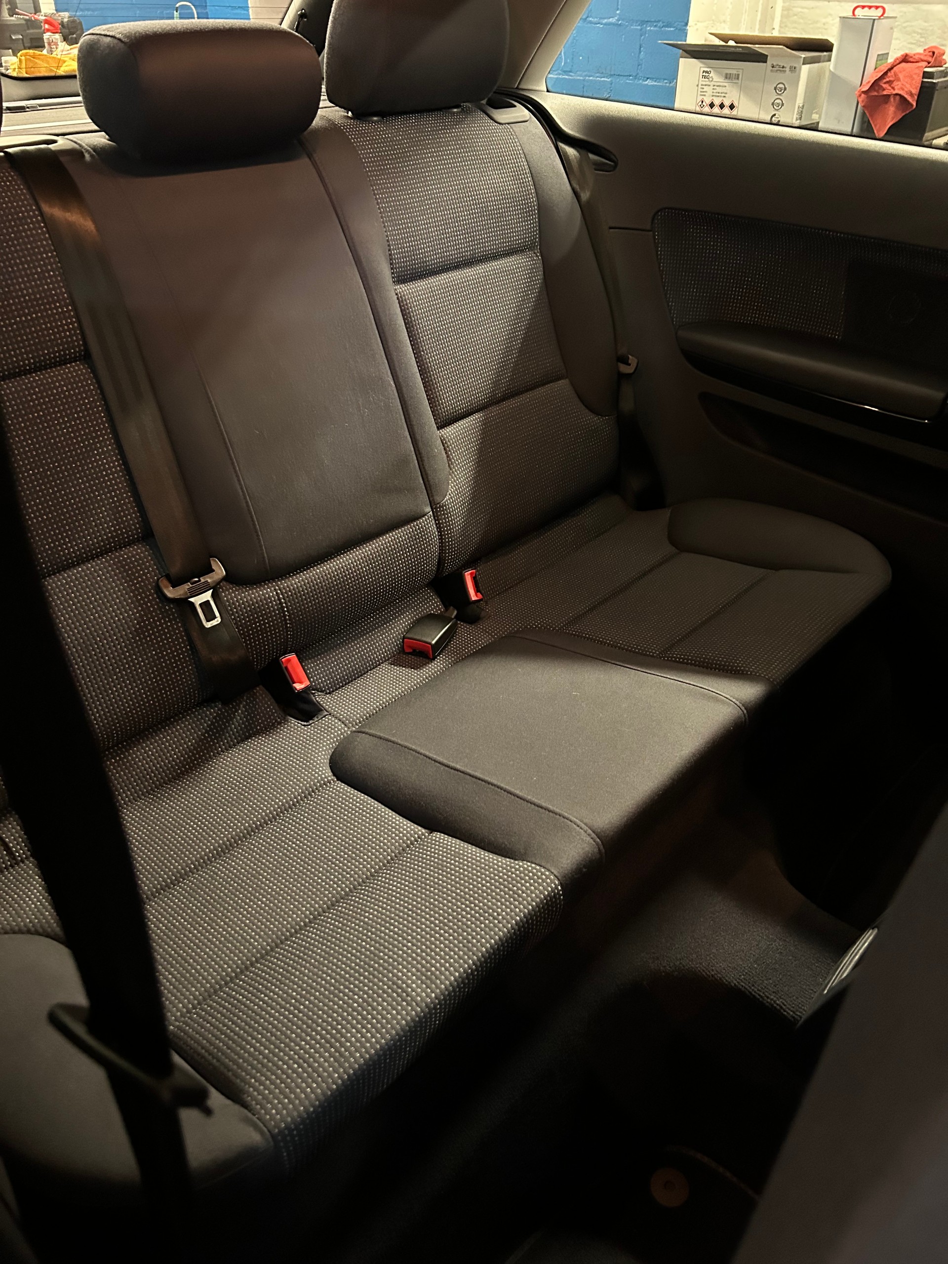 AUDI A3 2.0 FSI Attraction-image-9