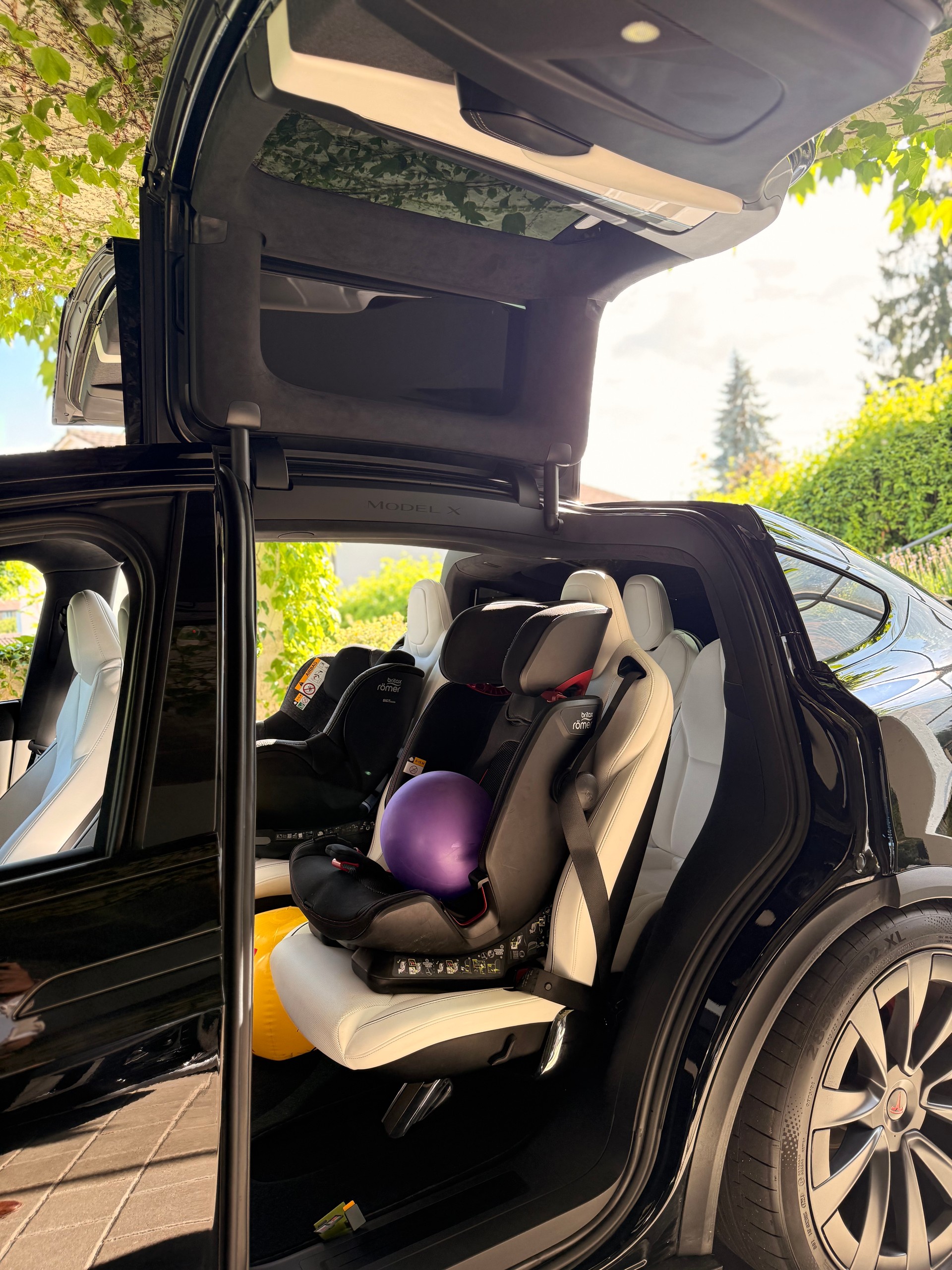 TESLA Plaid-image-4
