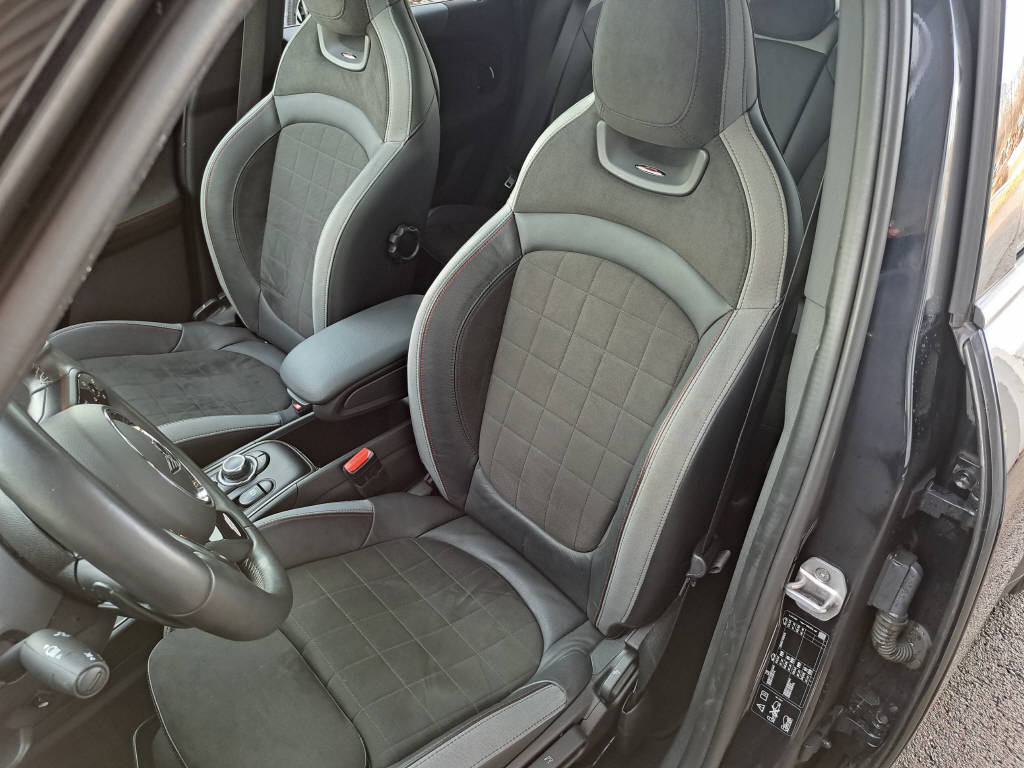 MINI Countryman 2.0i 306cv John Cooper Works ALL4-image-8