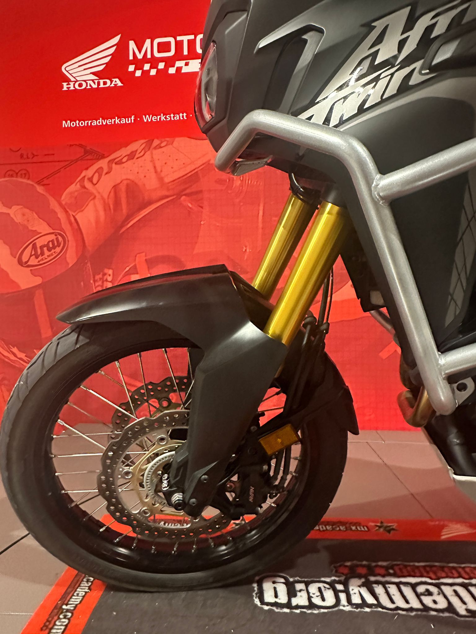 HONDA **CRF 1100 Africa Twin***-image-4