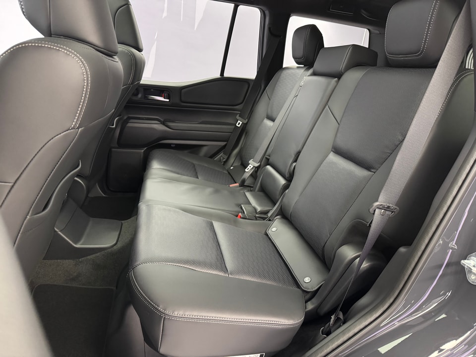 Land Cruiser 2.8 D 48V Invincible AWD