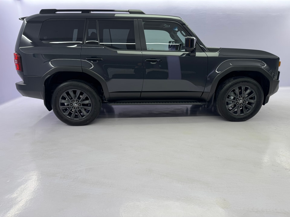 Land Cruiser 2.8 D 48V Invincible AWD