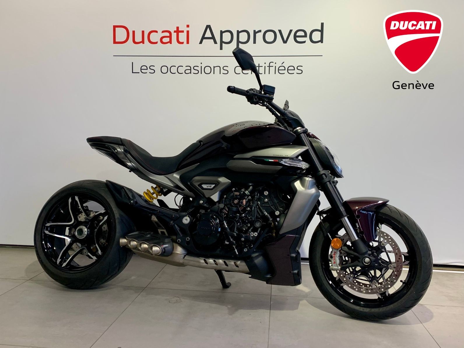 DUCATI X Diavel V4
