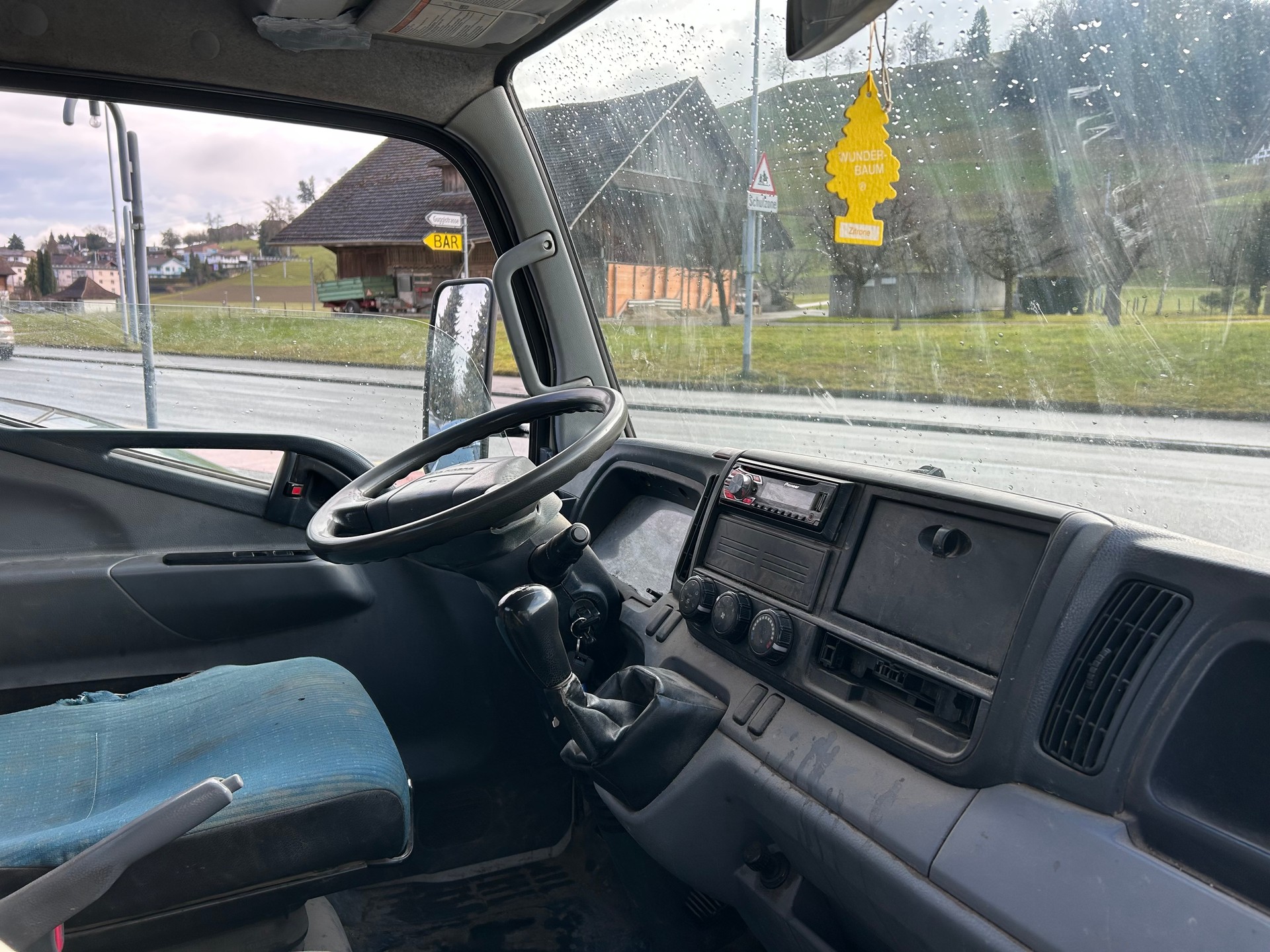 MITSUBISHI FUSO Canter 3C13-image-8