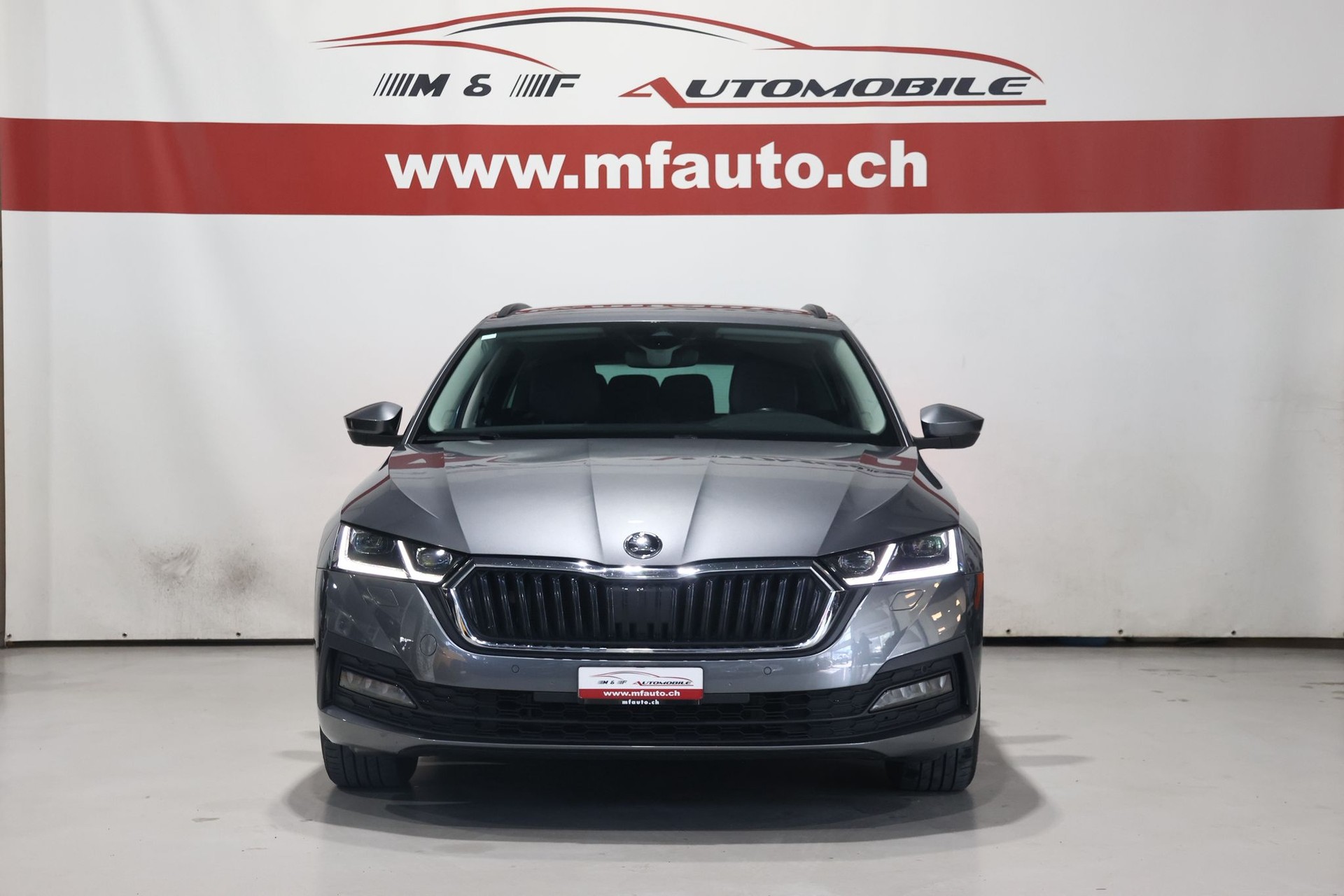 SKODA Octavia Combi 2.0 TDI Ambition 4x4 DSG-image-2