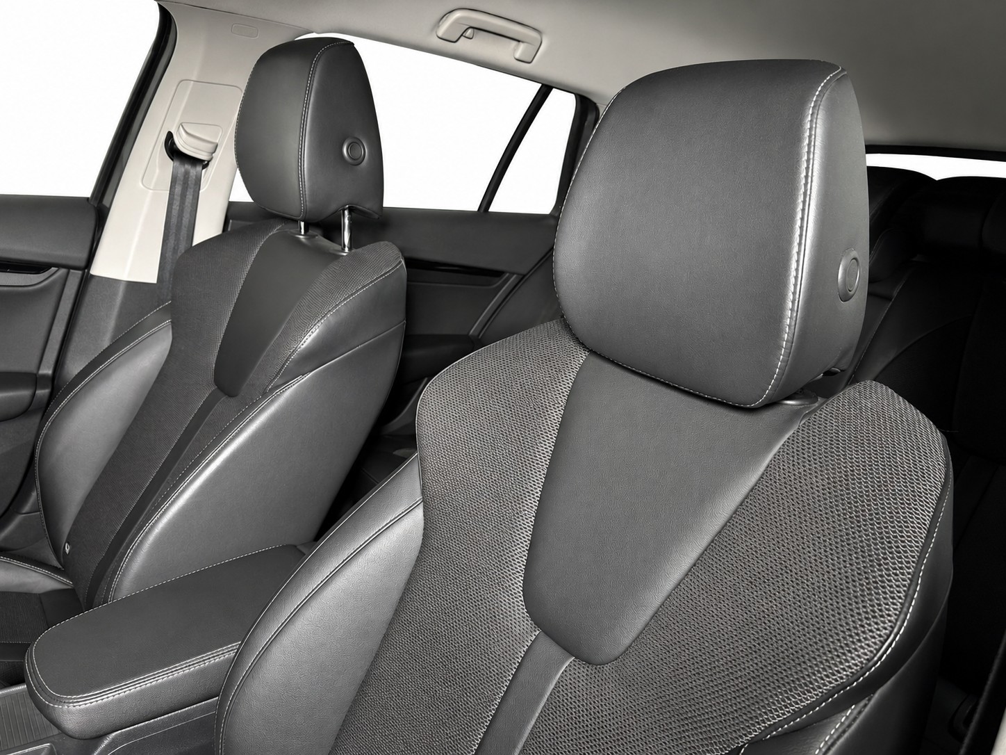 SKODA Octavia Combi 2.0 TDI Ambition 4x4 DSG-image-8