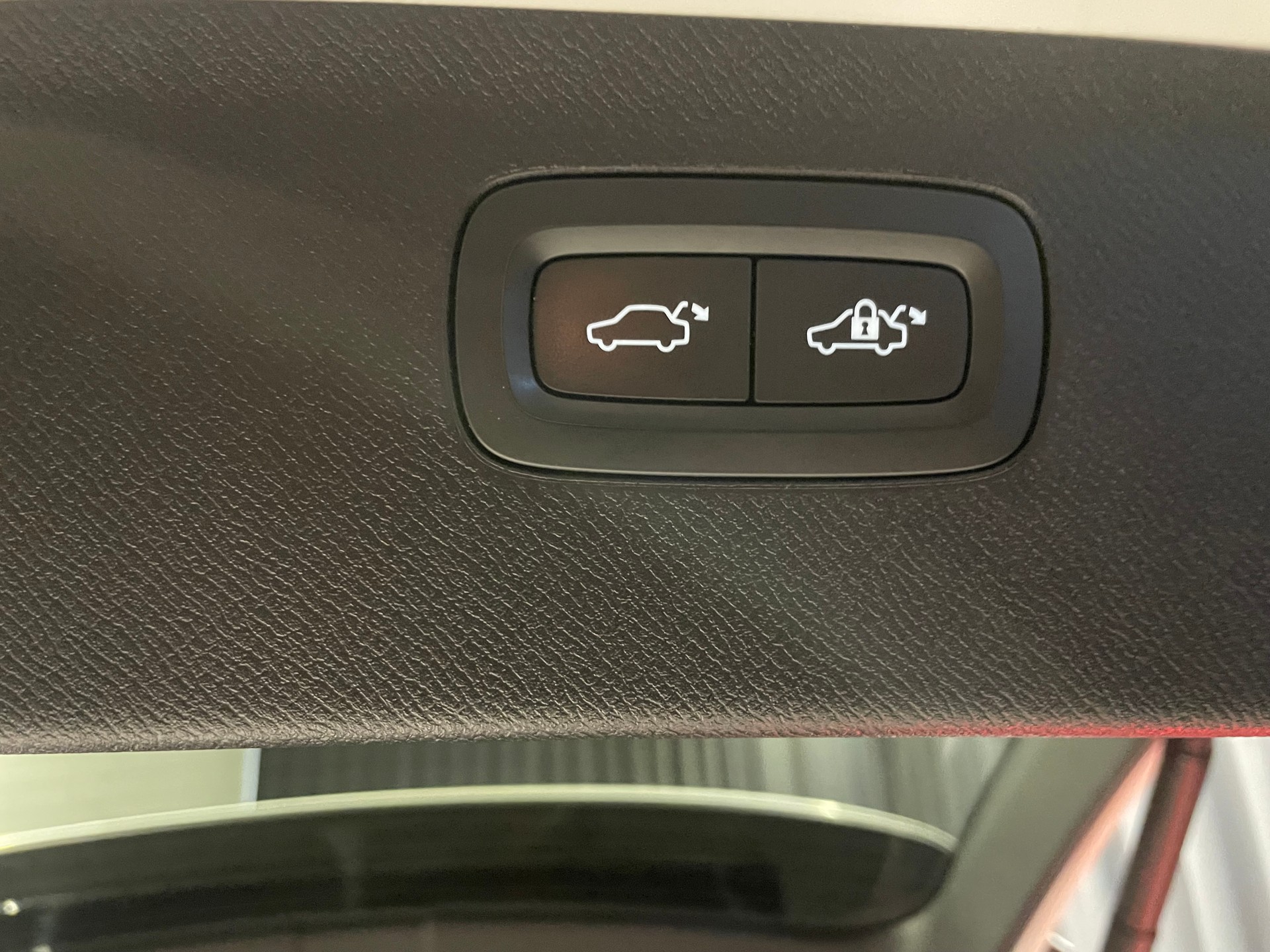 VOLVO XC90 D5 AWD Kinetic Geartronic (60)-image-18