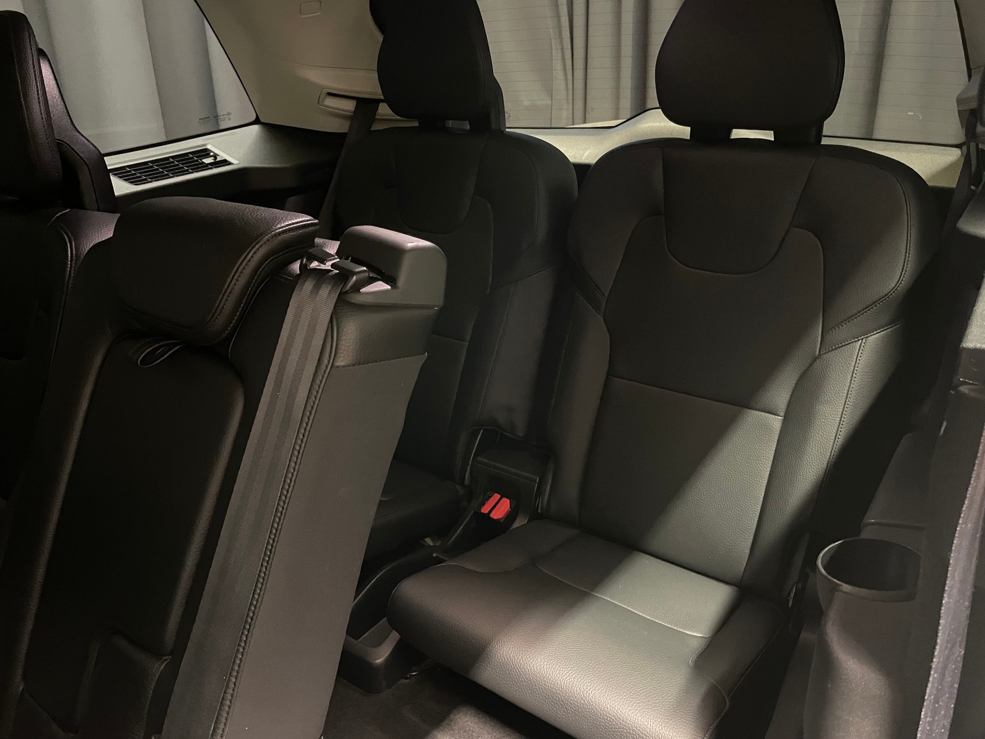 VOLVO XC90 D5 AWD Kinetic Geartronic (60)-image-8