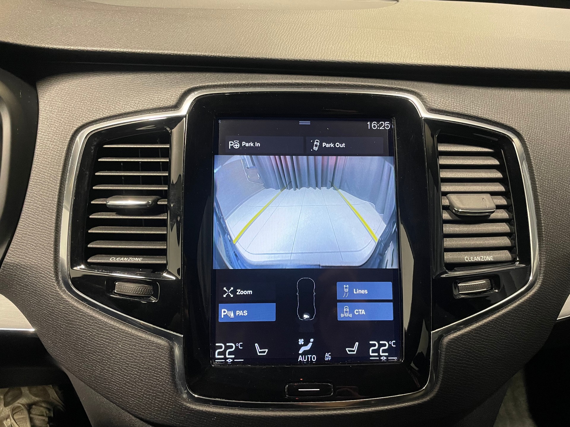 VOLVO XC90 D5 AWD Kinetic Geartronic (60)-image-14