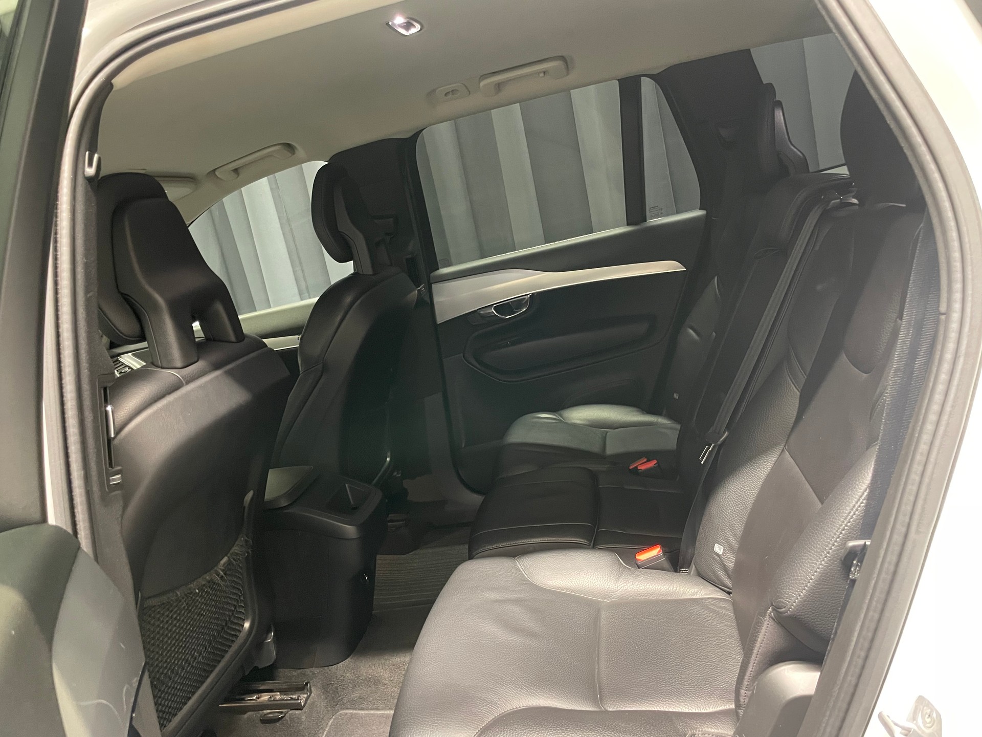 VOLVO XC90 D5 AWD Kinetic Geartronic (60)-image-7