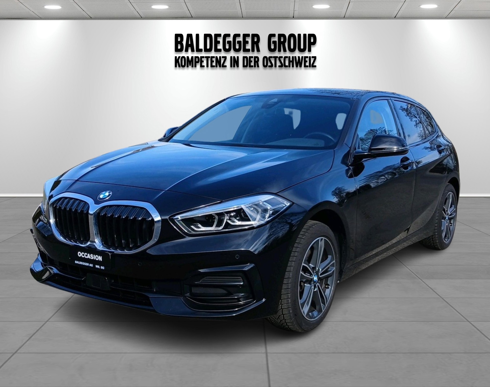 BMW 1 Series F40 120d xDrive-image-0