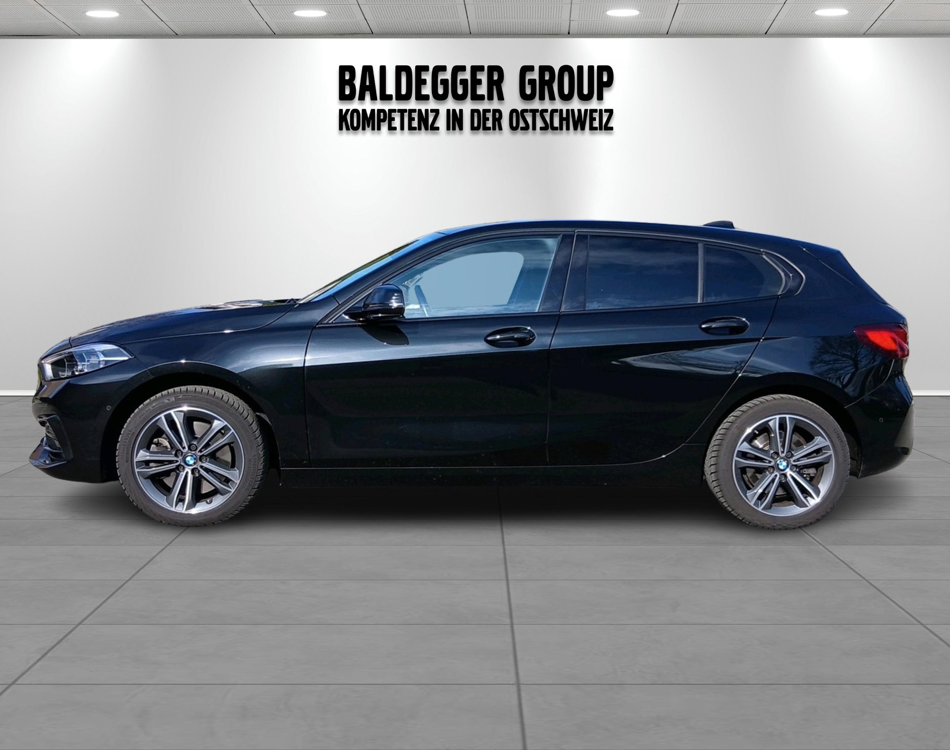 BMW 1 Series F40 120d xDrive-image-8