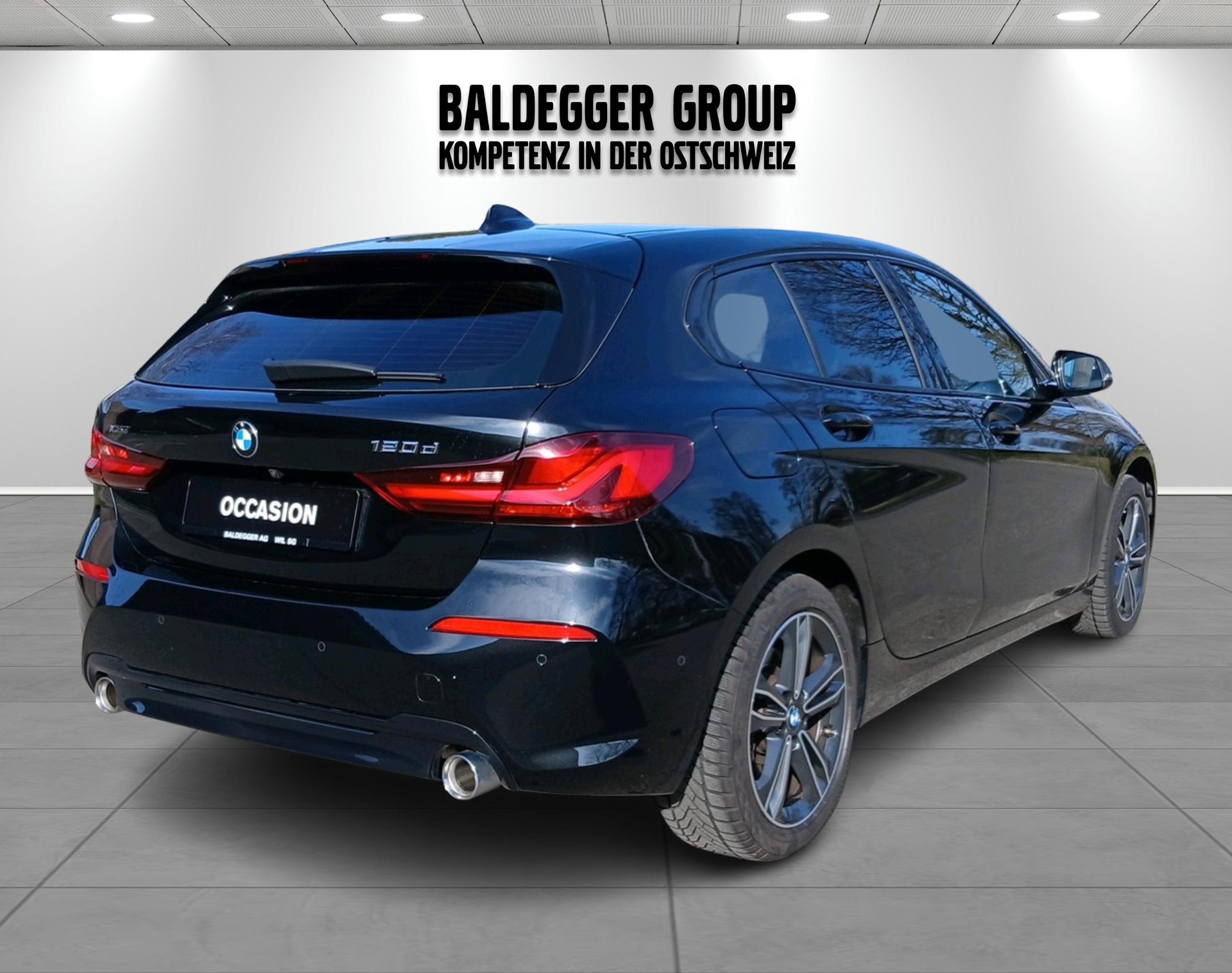 BMW 1 Series F40 120d xDrive-image-1