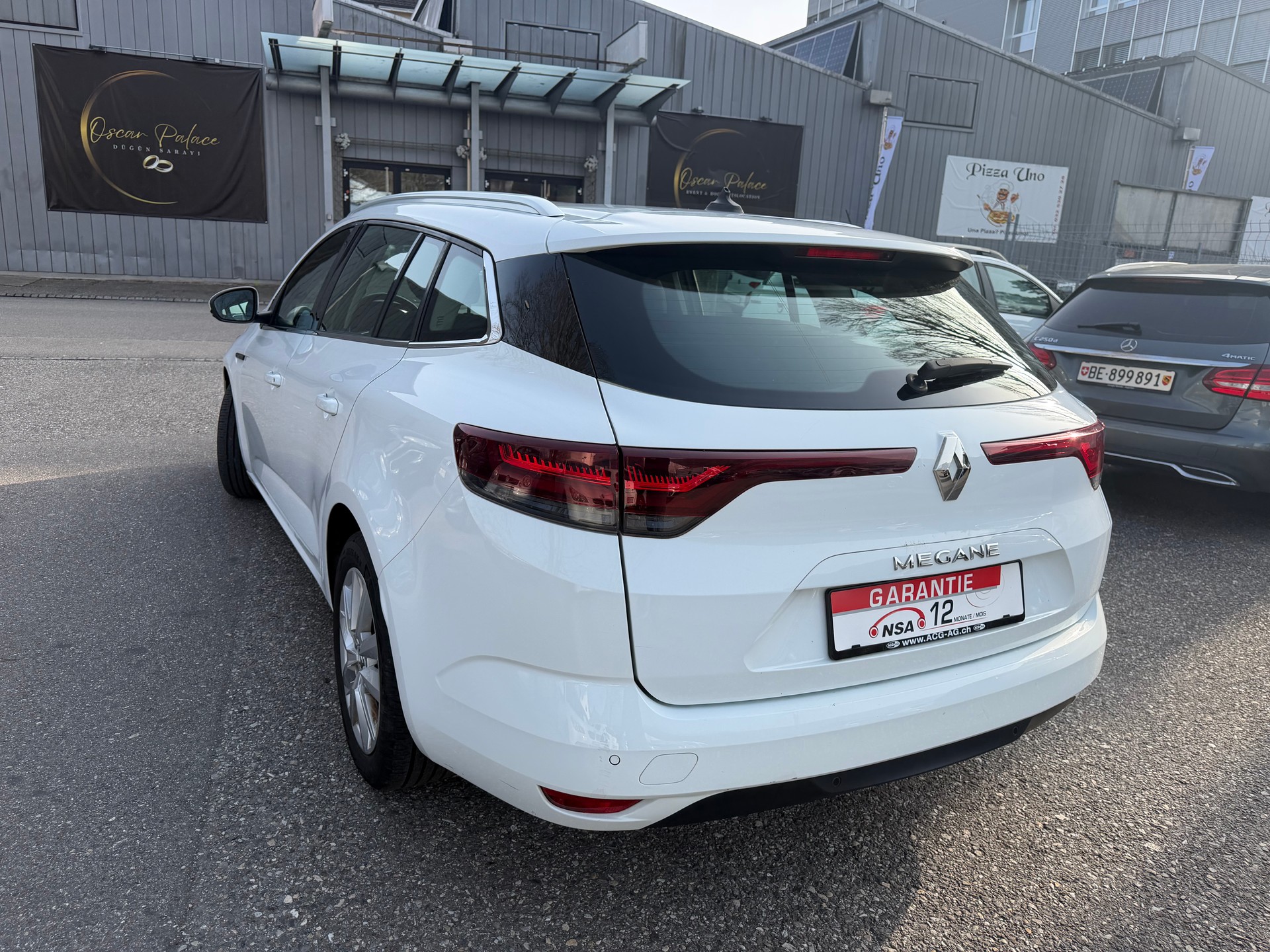 RENAULT Mégane Grandtour 1.5 dCi Business EDC * Gr. Navi * Klima-auto * PDC V+H * Tempomat * Frisch Ab MFK-image-10