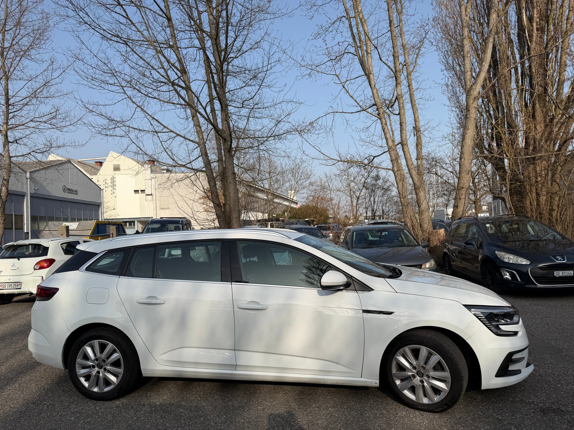 RENAULT Mégane Grandtour 1.5 dCi Business EDC * Gr. Navi * Klima-auto * PDC V+H * Tempomat * Frisch Ab MFK-image-9