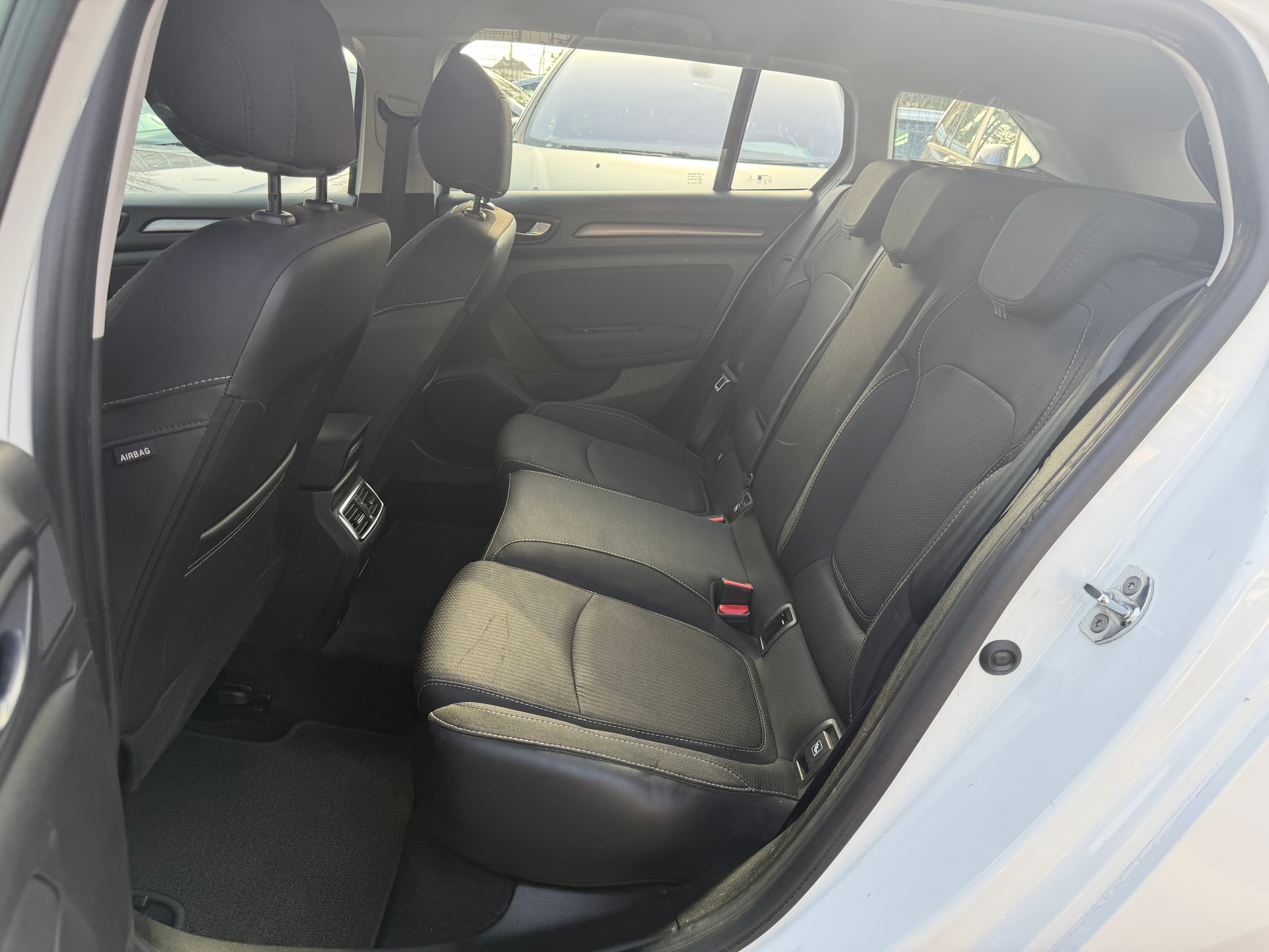 RENAULT Mégane Grandtour 1.5 dCi Business EDC * Gr. Navi * Klima-auto * PDC V+H * Tempomat * Frisch Ab MFK-image-6