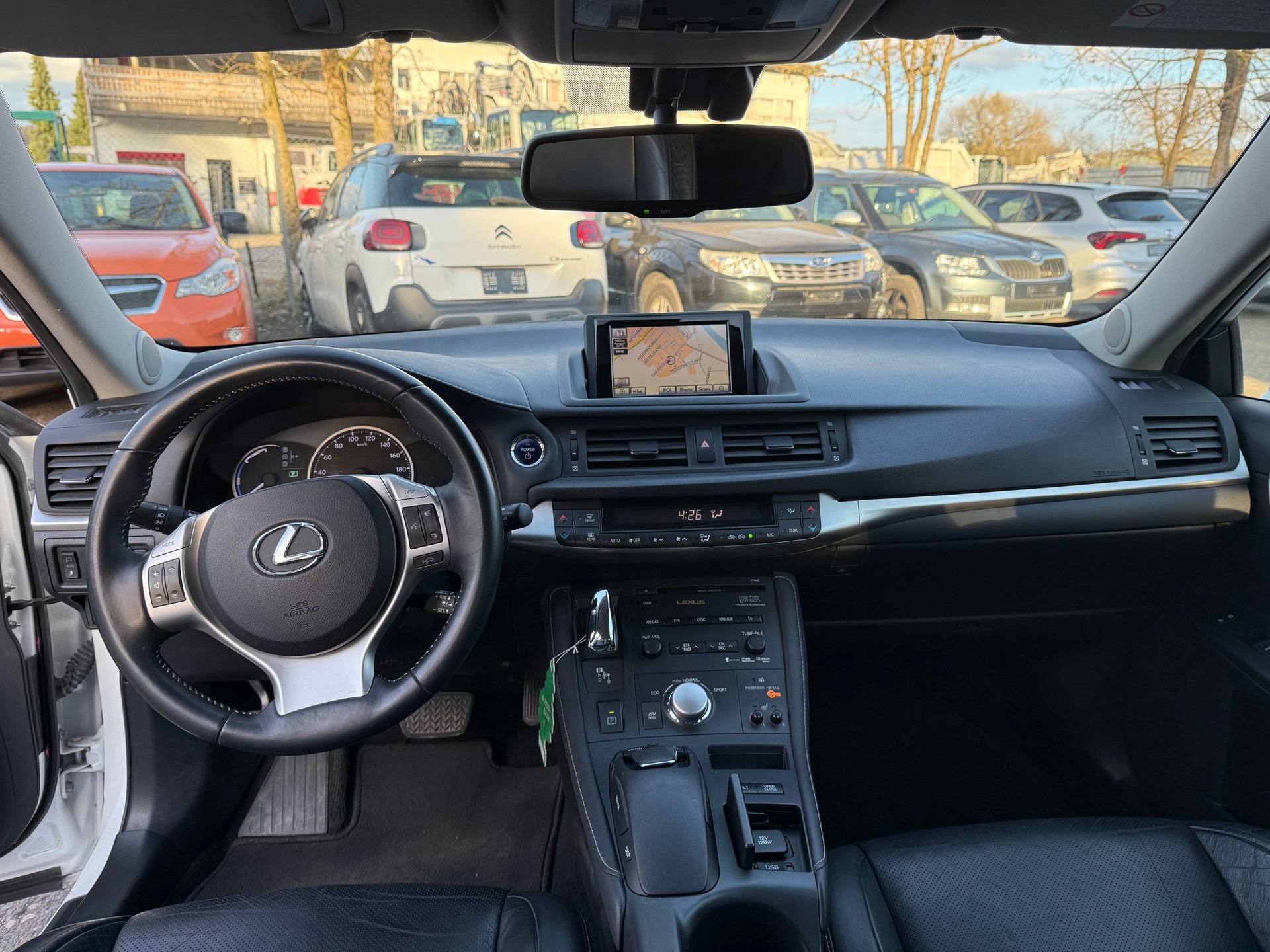 LEXUS CT 200h 1.8 excellence CVT-image-7
