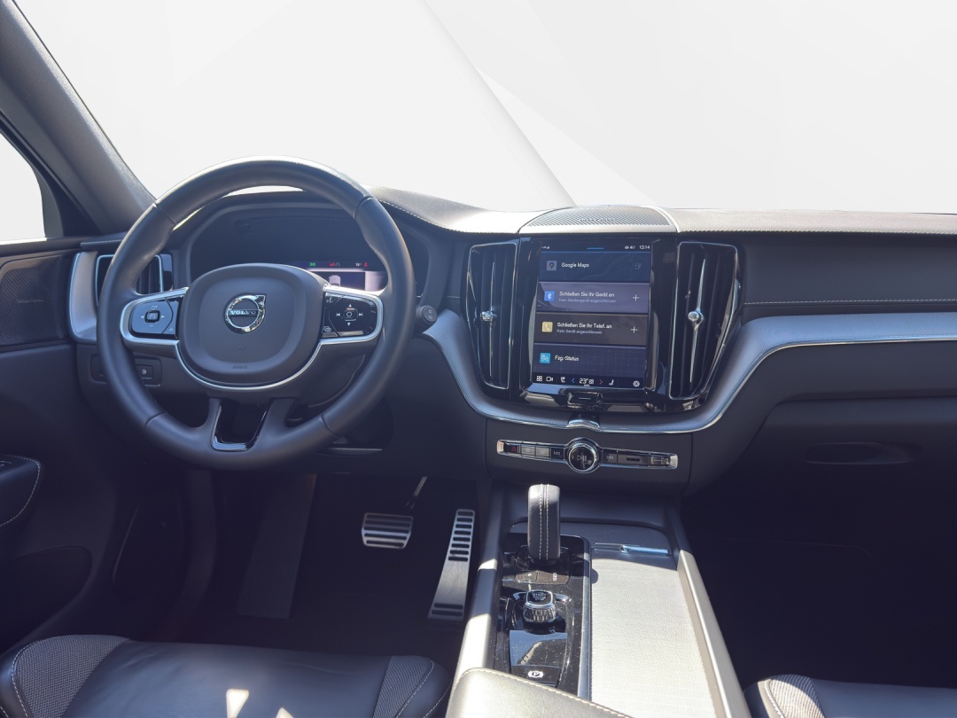 VOLVO XC60 T8 eAWD R-Design Geartronic-image-9