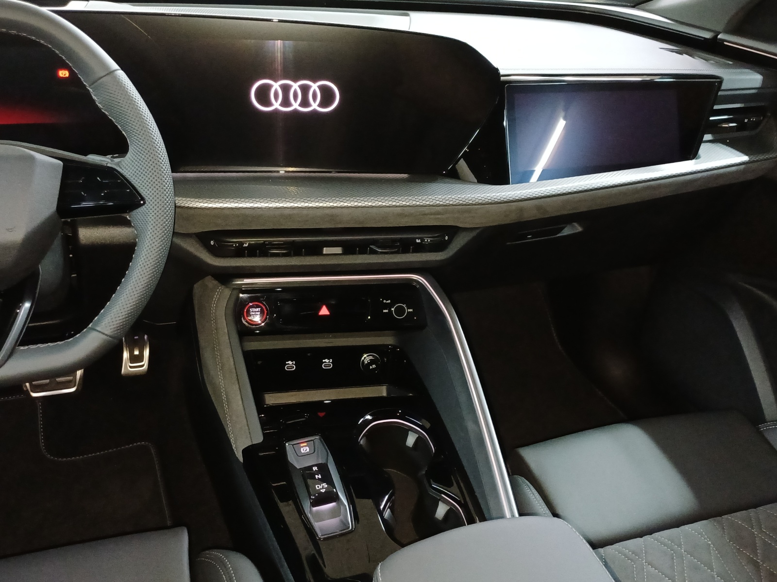 AUDI Q5 TDI quattro 150 kW S-tronic-image-10
