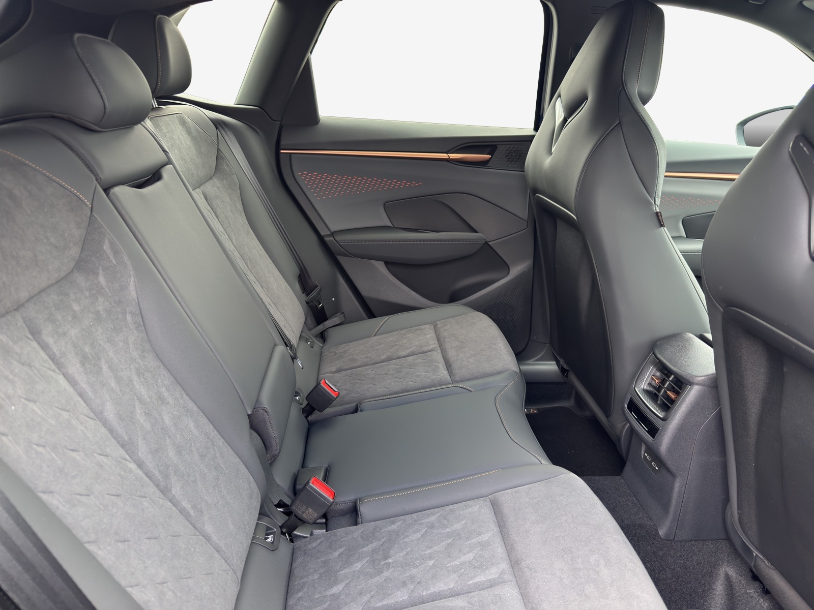 CUPRA Terramar 1.5 eTSI Prime Edition DSG-image-10