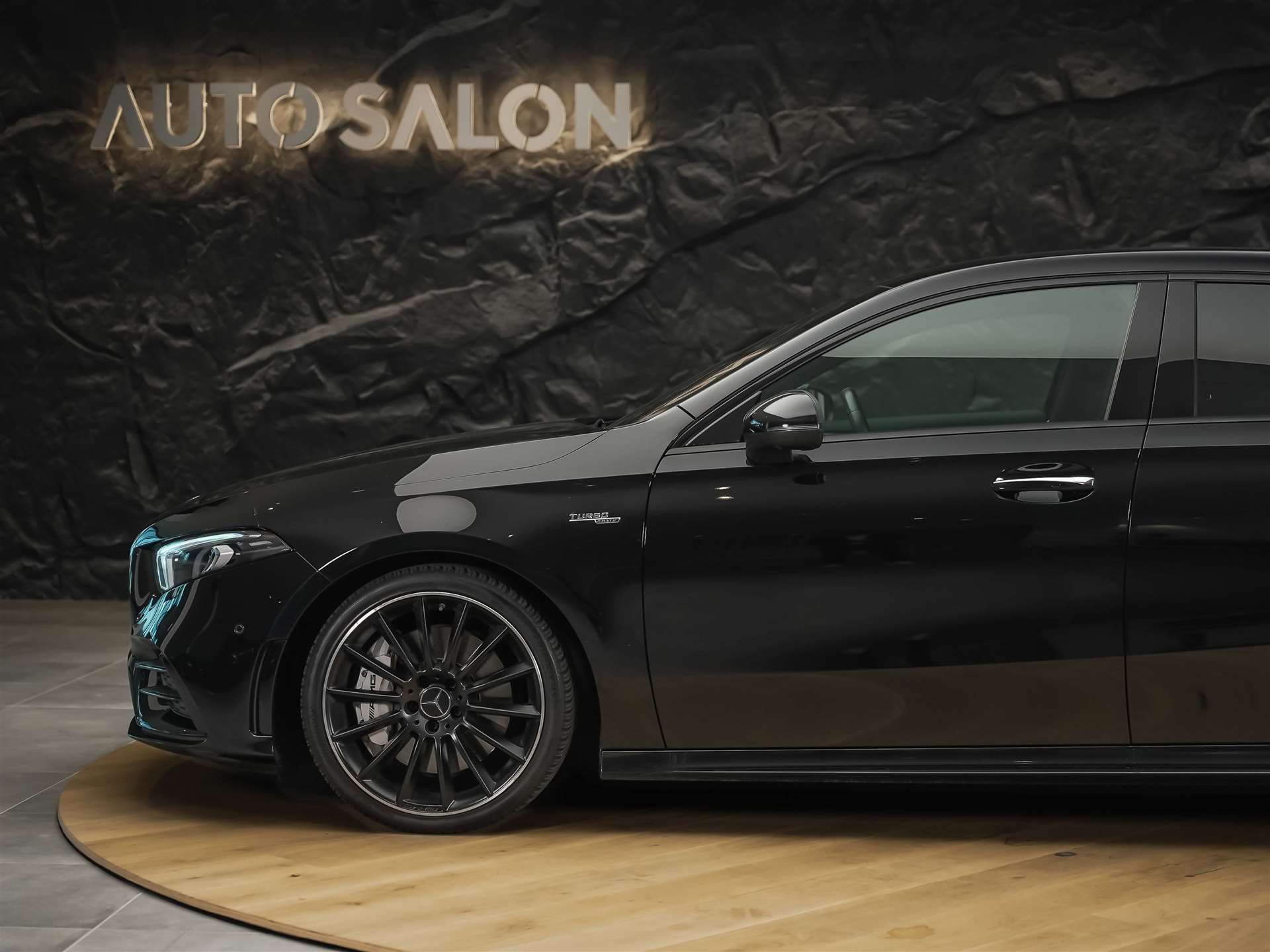 MERCEDES-BENZ A 35 AMG 4Matic Speedshift *Limousine*CH Auto*el. Sitze*360° Kamera*-image-14