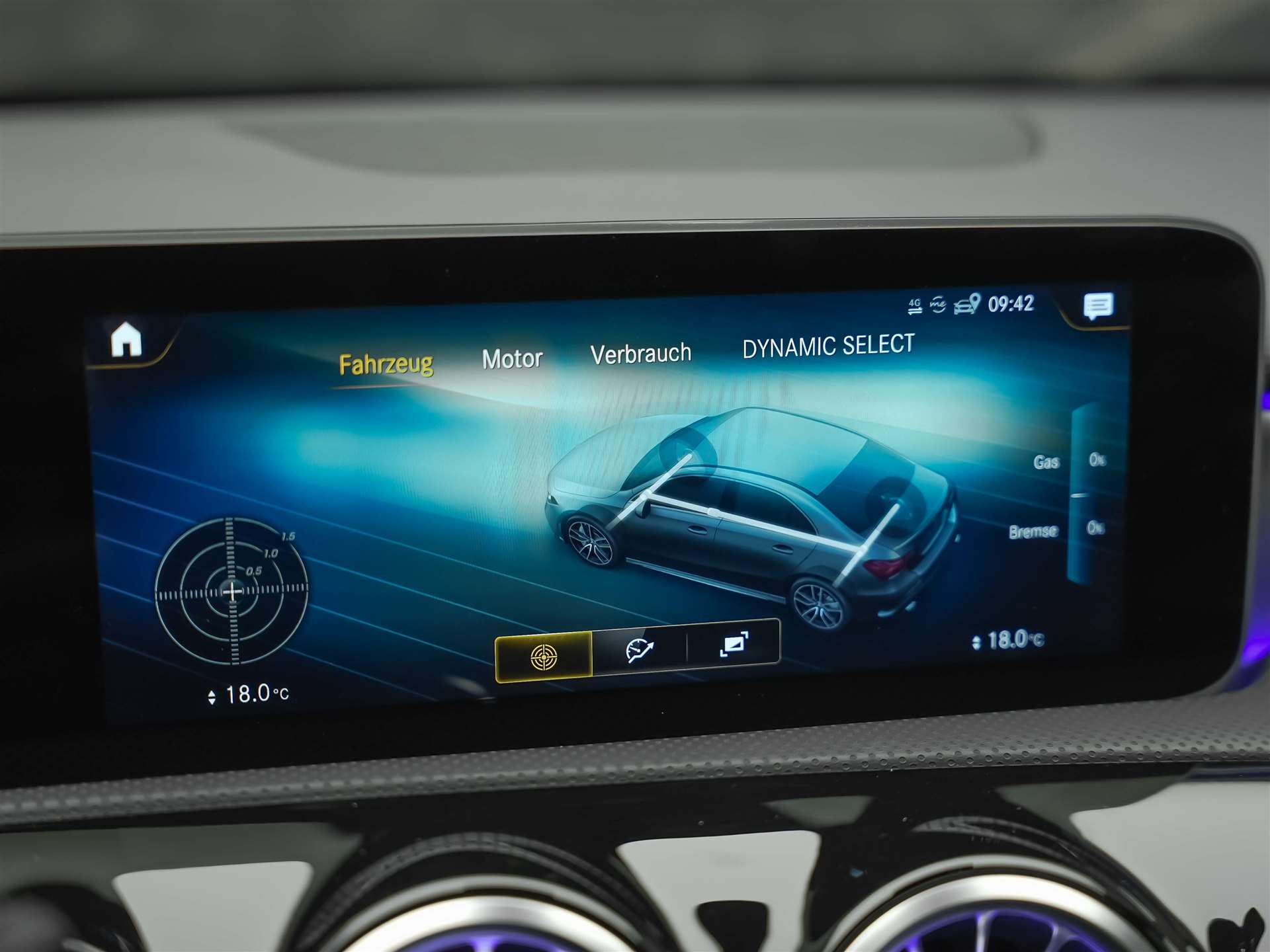 MERCEDES-BENZ A 35 AMG 4Matic Speedshift *Limousine*CH Auto*el. Sitze*360° Kamera*-image-37