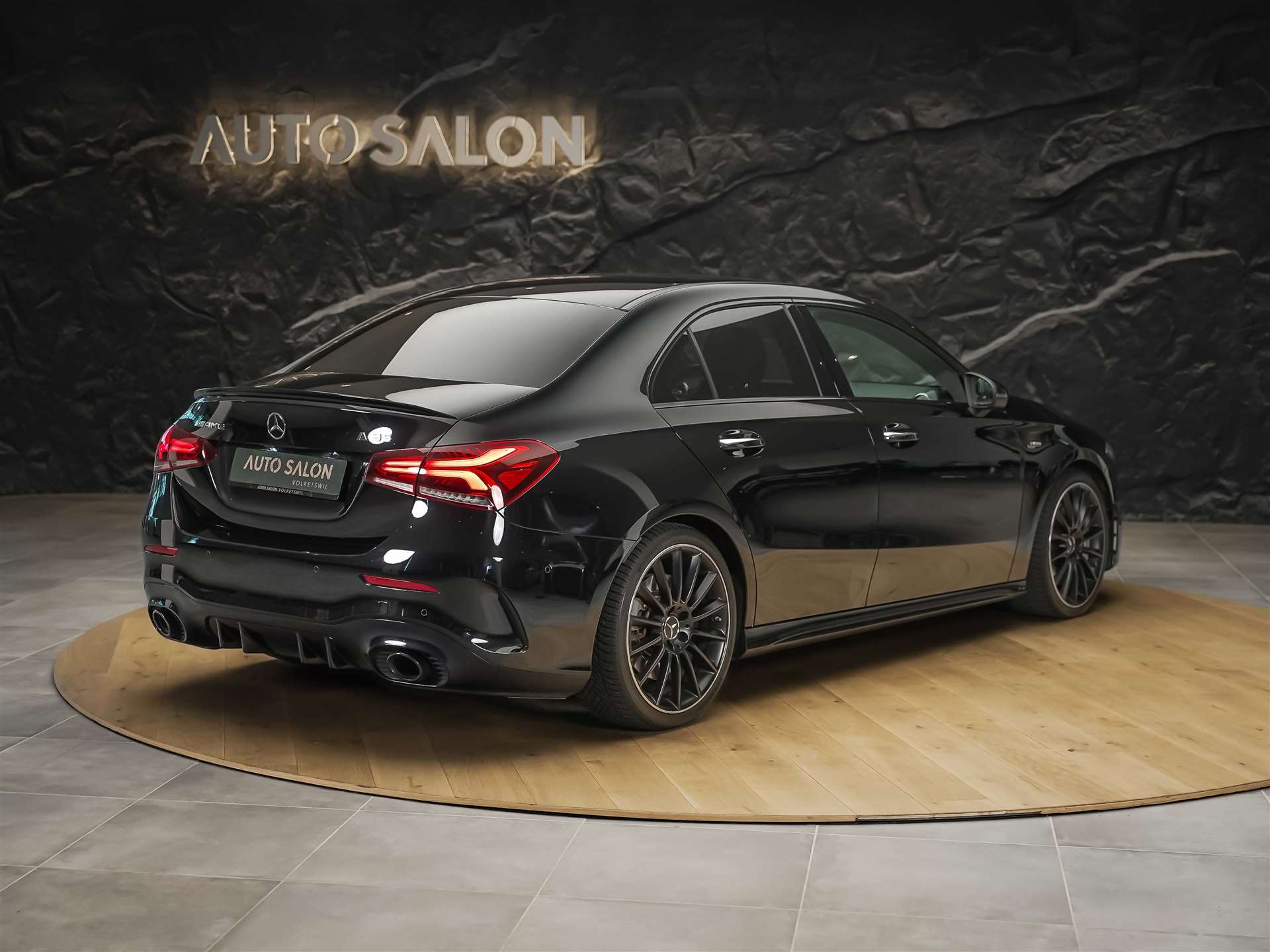 MERCEDES-BENZ A 35 AMG 4Matic Speedshift *Limousine*CH Auto*el. Sitze*360° Kamera*-image-4