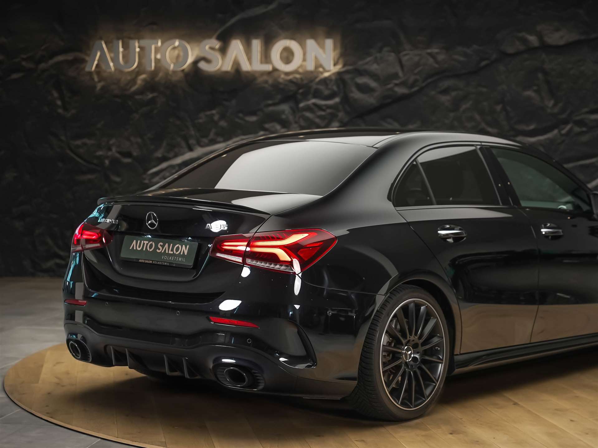 MERCEDES-BENZ A 35 AMG 4Matic Speedshift *Limousine*CH Auto*el. Sitze*360° Kamera*-image-17