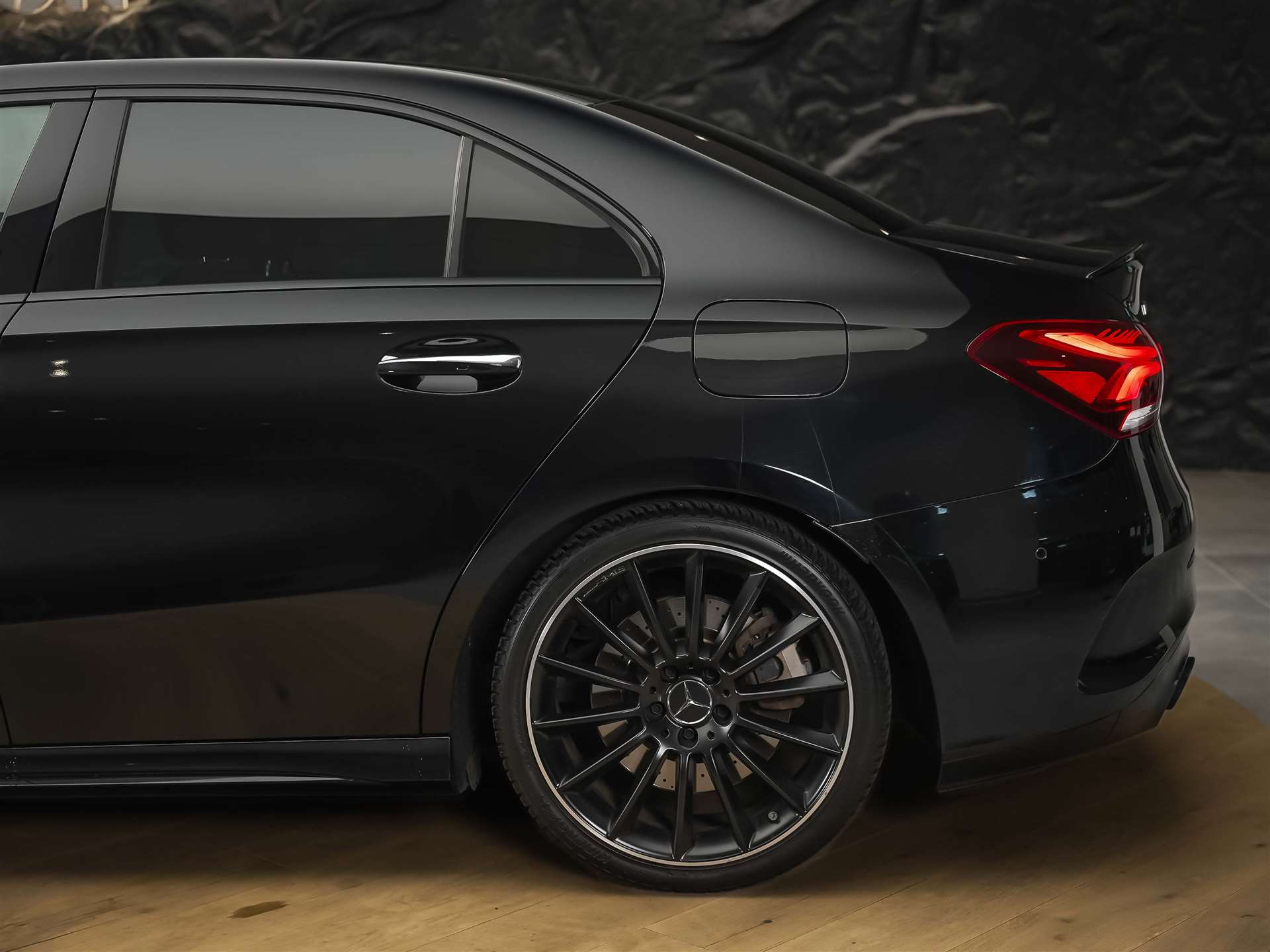 MERCEDES-BENZ A 35 AMG 4Matic Speedshift *Limousine*CH Auto*el. Sitze*360° Kamera*-image-16