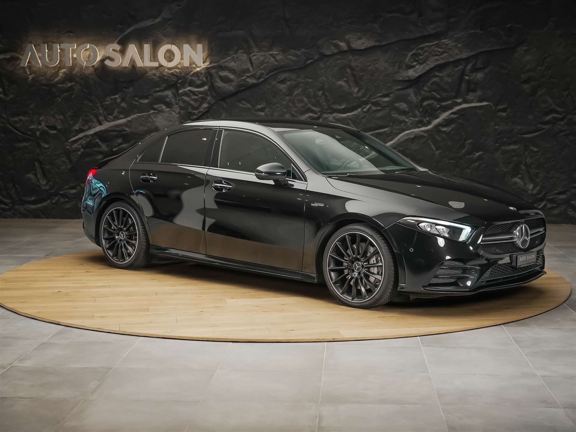 MERCEDES-BENZ A 35 AMG 4Matic Speedshift *Limousine*CH Auto*el. Sitze*360° Kamera*-image-5