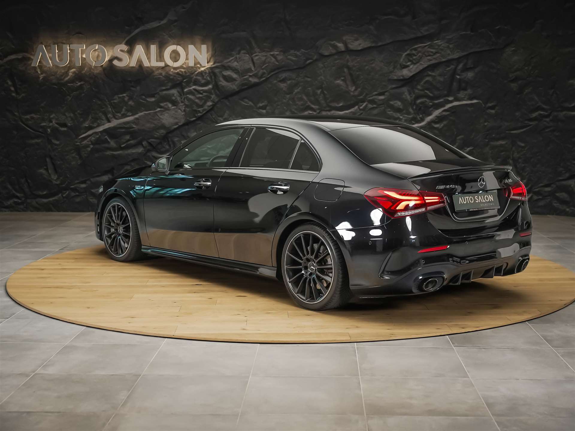 MERCEDES-BENZ A 35 AMG 4Matic Speedshift *Limousine*CH Auto*el. Sitze*360° Kamera*-image-2