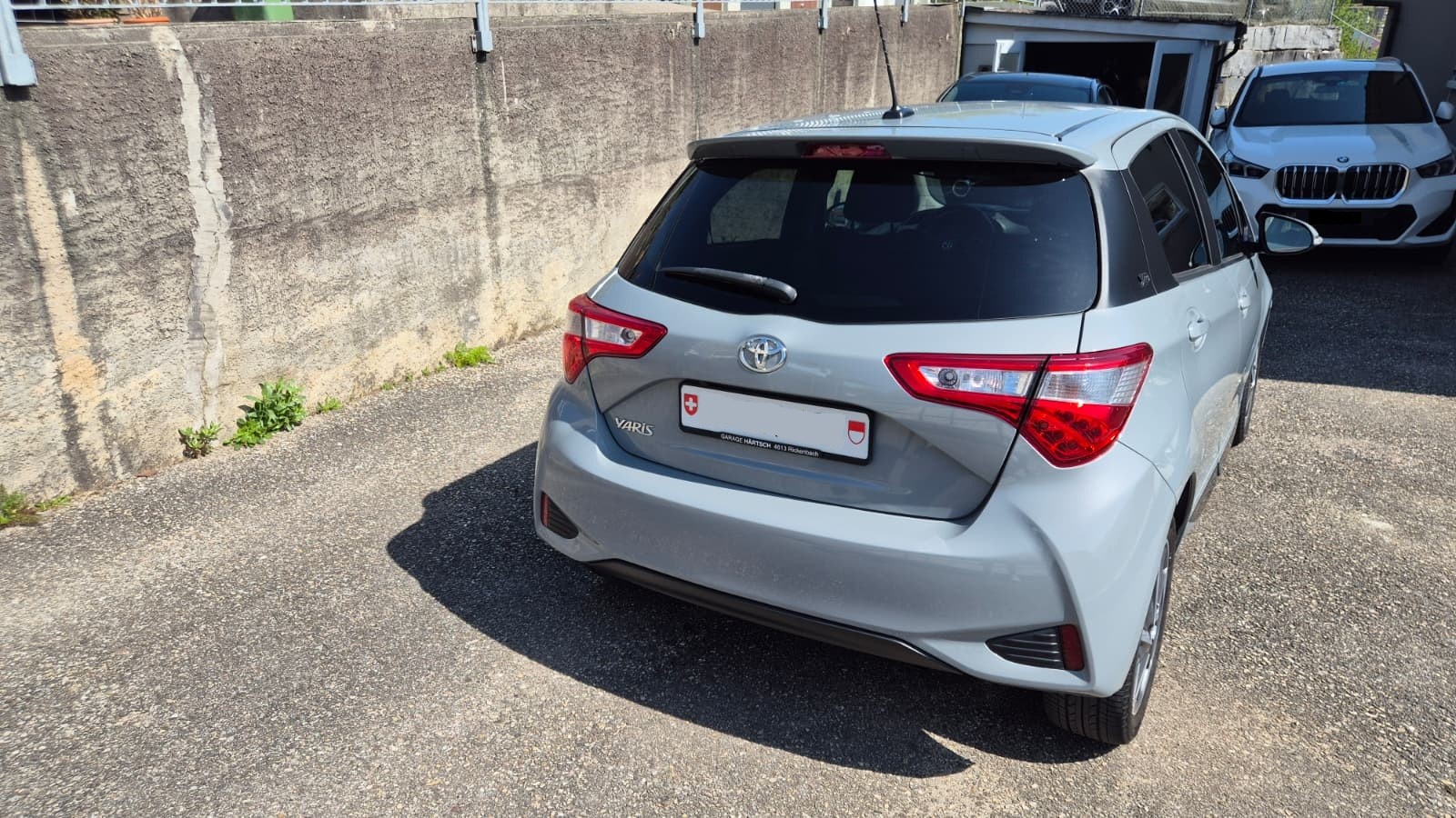 TOYOTA Yaris 1.5 Trend-image-2