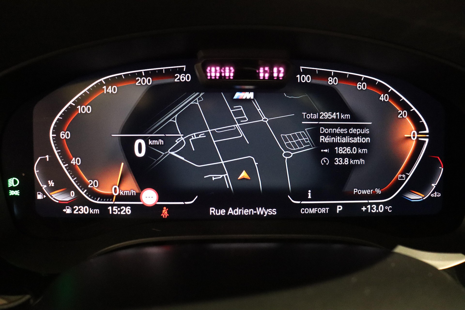 BMW 530i xDrive Touring-image-10