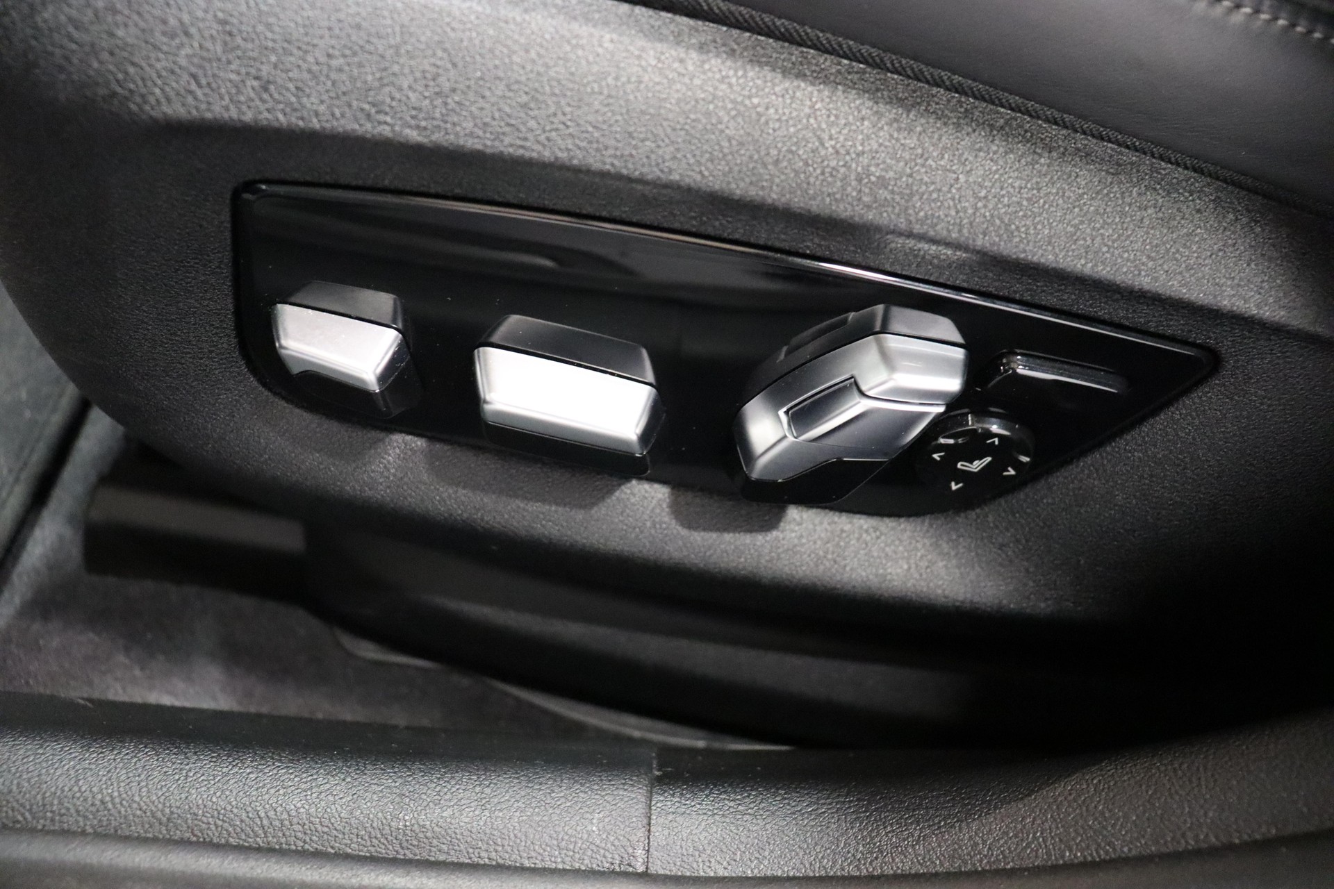 BMW 530i xDrive Touring-image-20