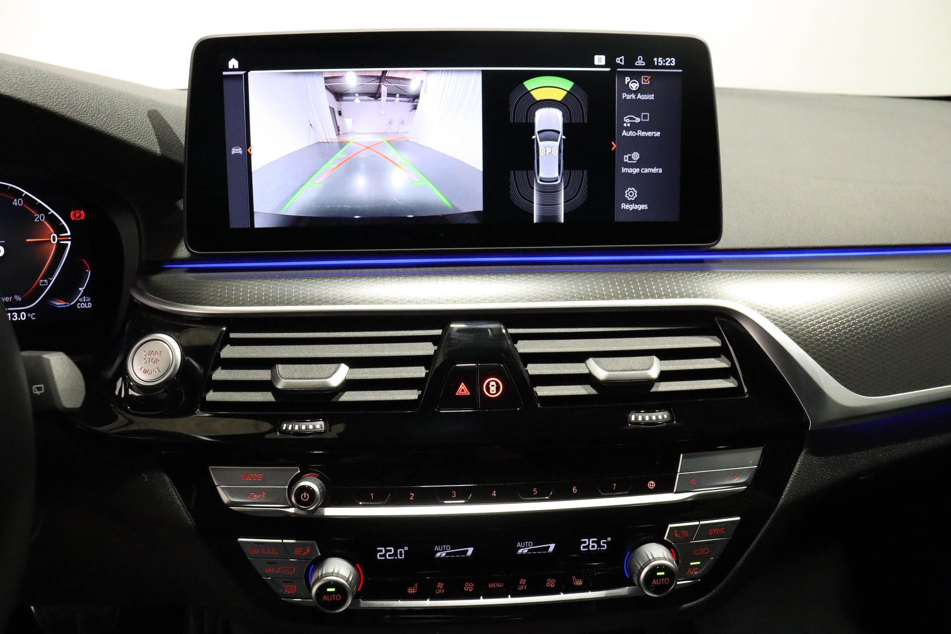 BMW 530i xDrive Touring-image-14