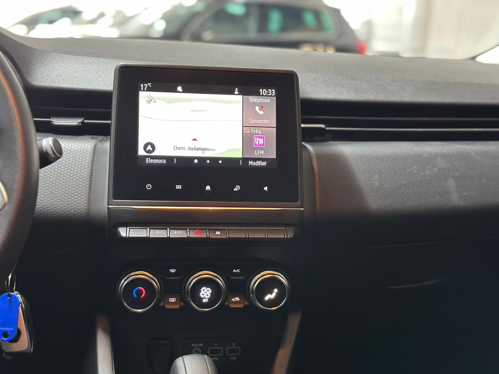 RENAULT Clio 1.6 E-Tech Zen-image-14