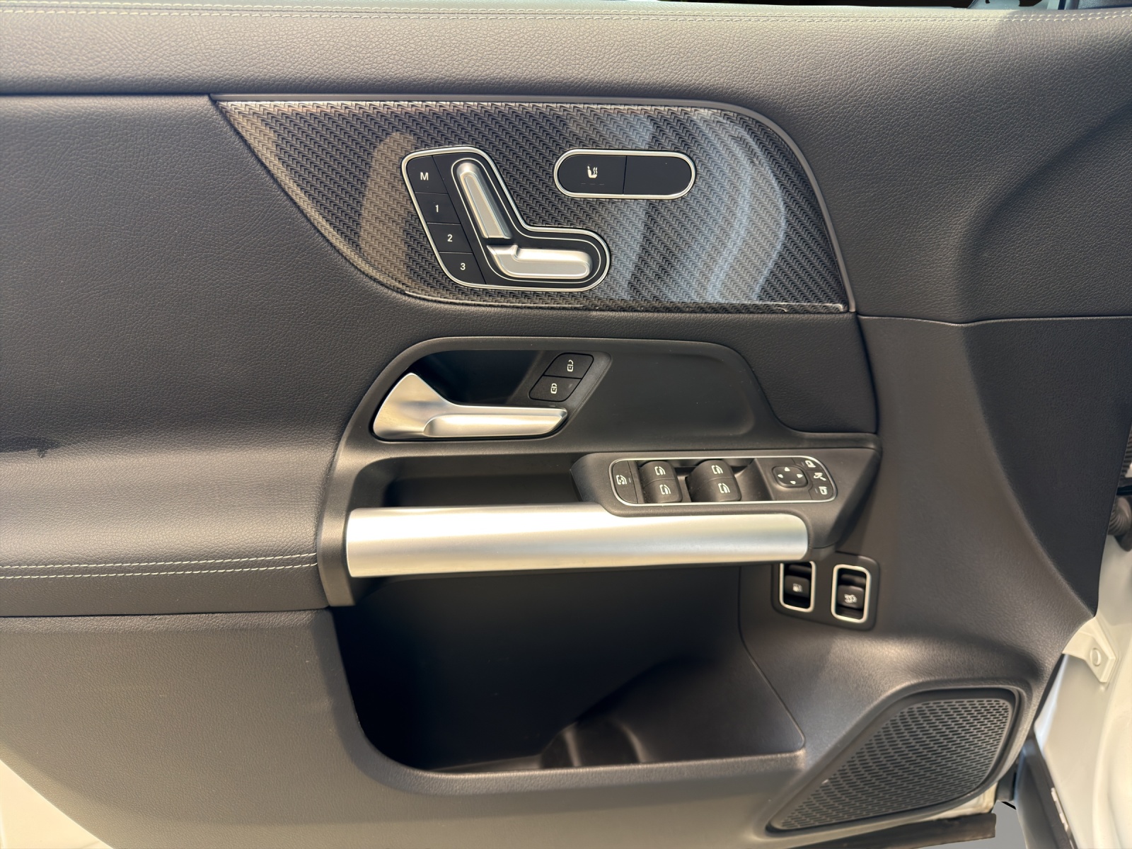 Image MERCEDES-BENZ GLA-250 GLA 250e AMG Line 8G-DCT