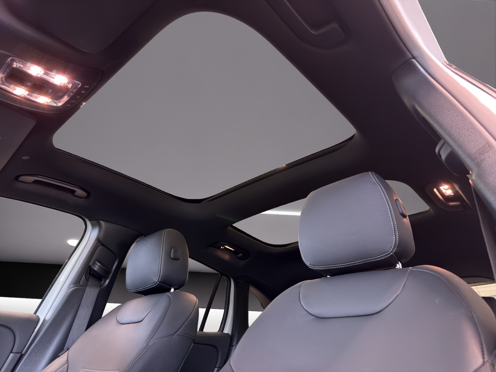 Image MERCEDES-BENZ GLA-250 GLA 250e AMG Line 8G-DCT