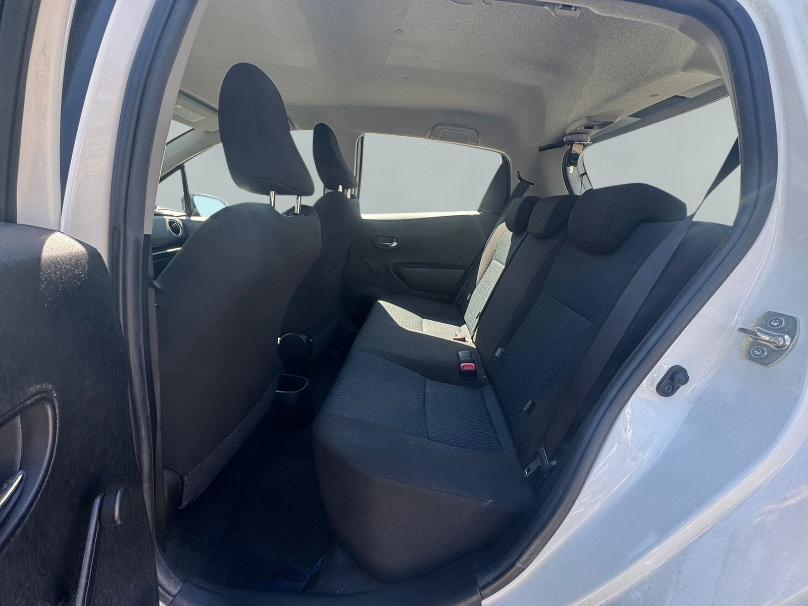 TOYOTA Yaris 1.33 Luna-image-7