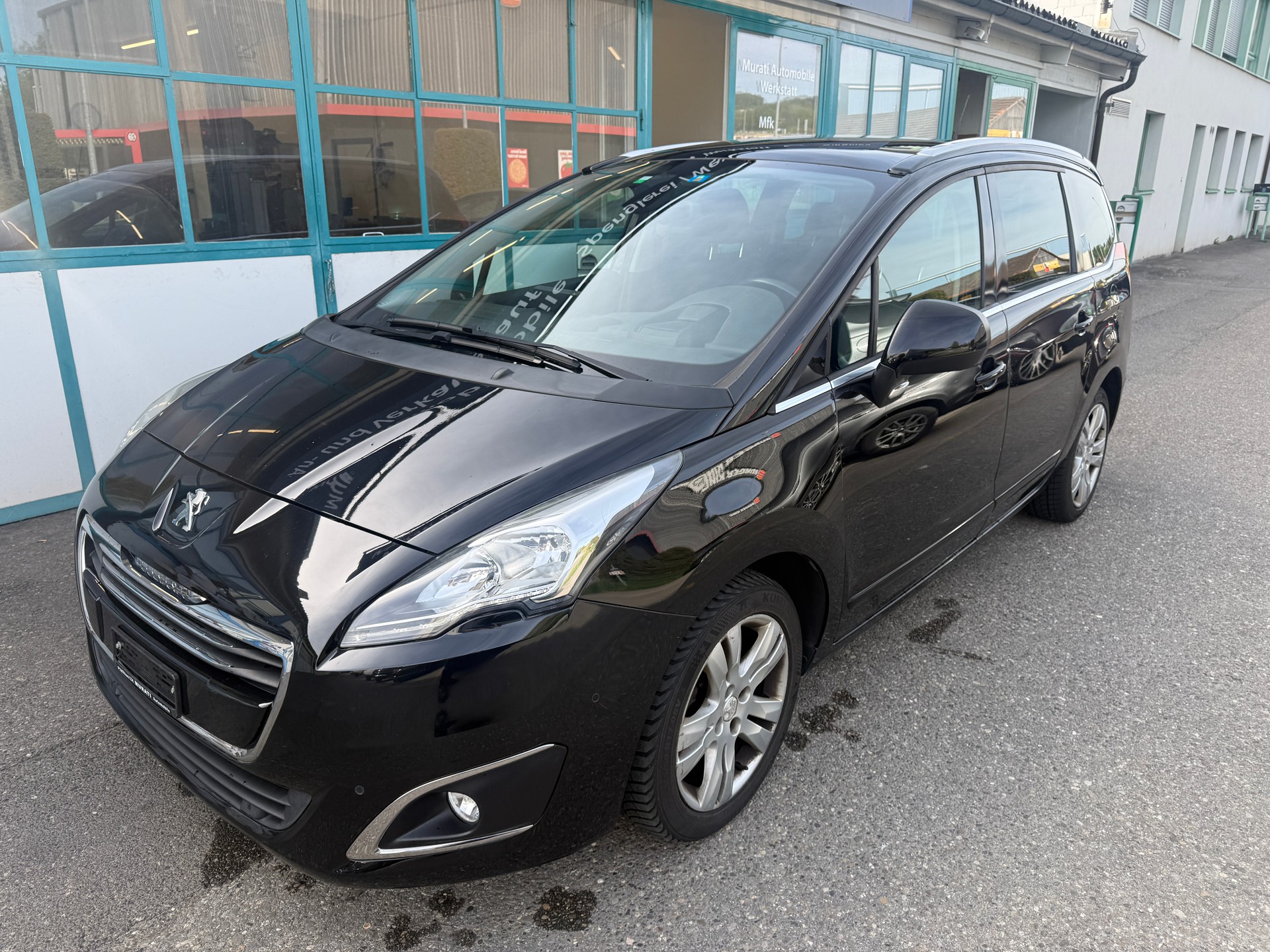 PEUGEOT 5008 2.0 BlueHDI Business-image-1