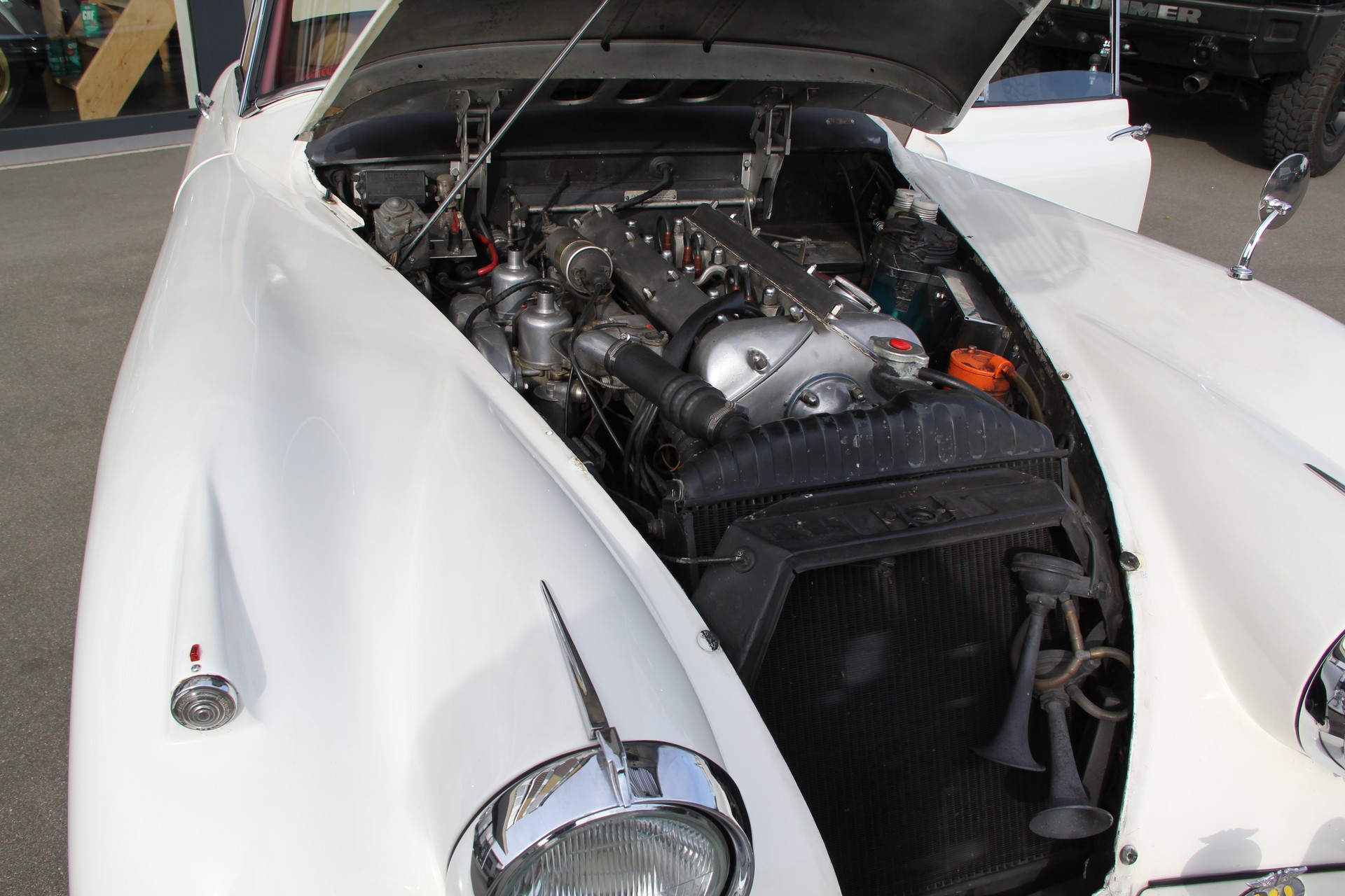 JAGUAR XK150-image-10