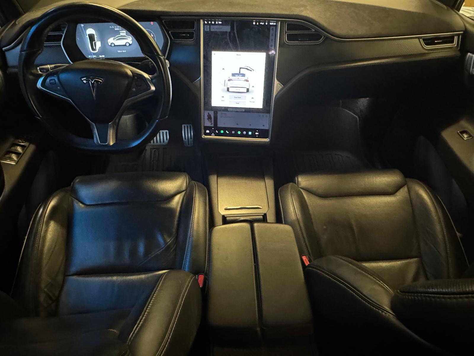 TESLA Model X 90 D-image-15
