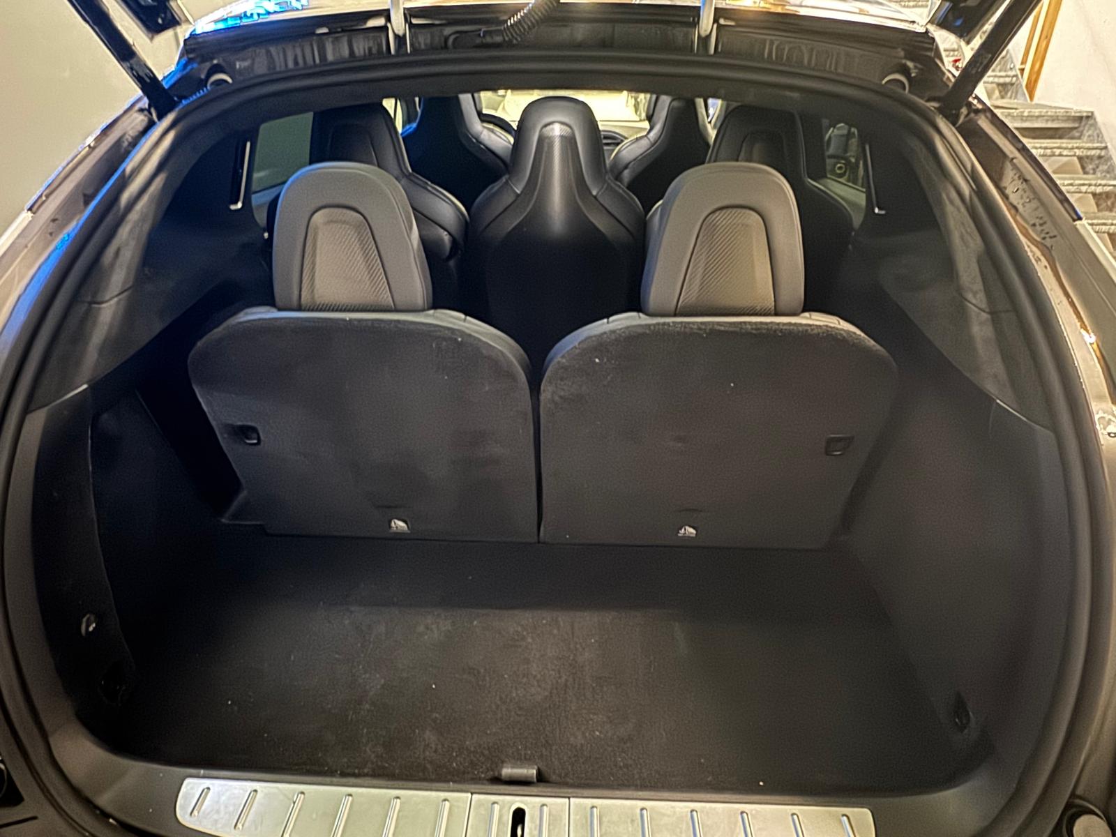 TESLA Model X 90 D-image-10