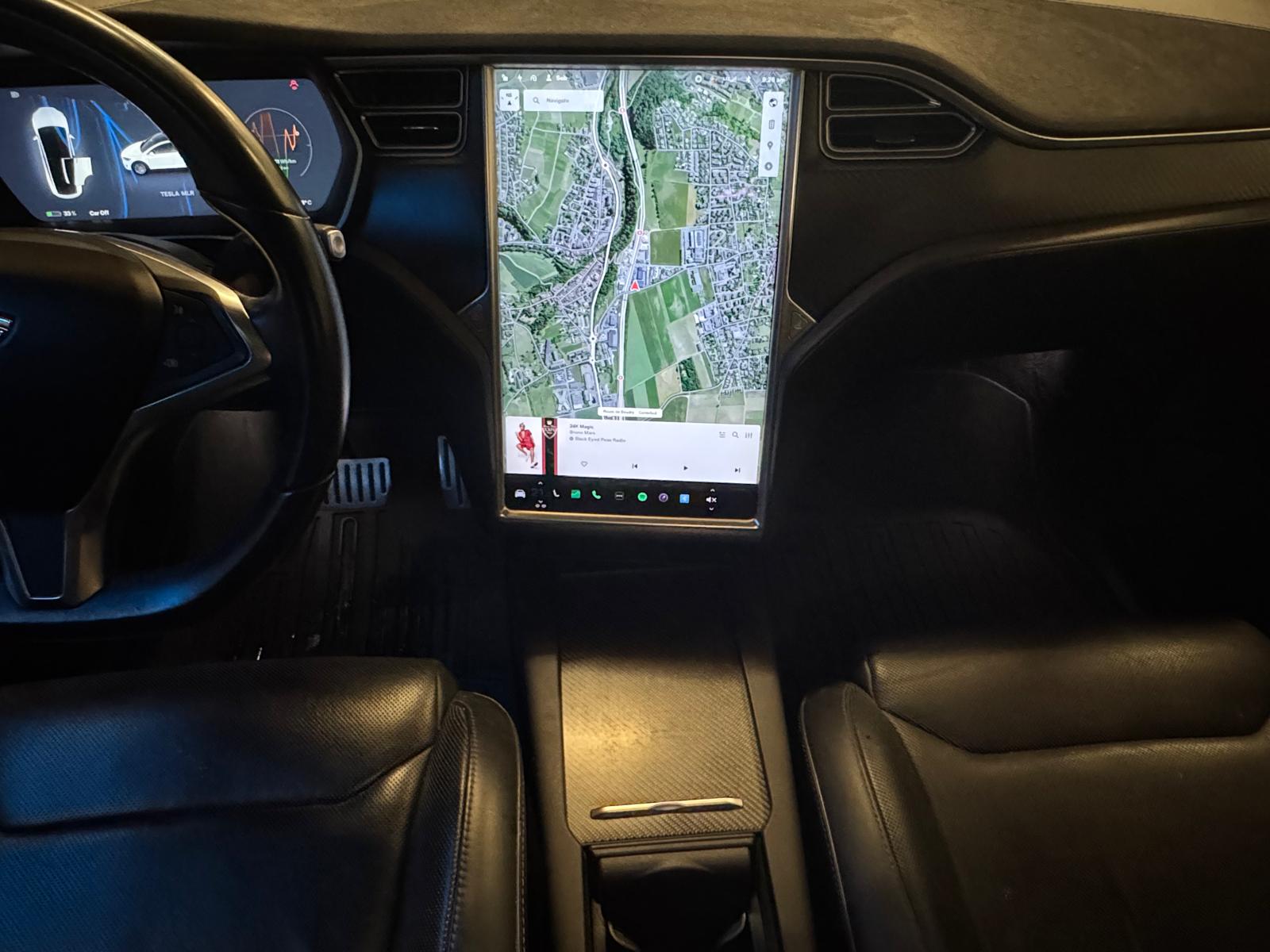 TESLA Model X 90 D-image-19